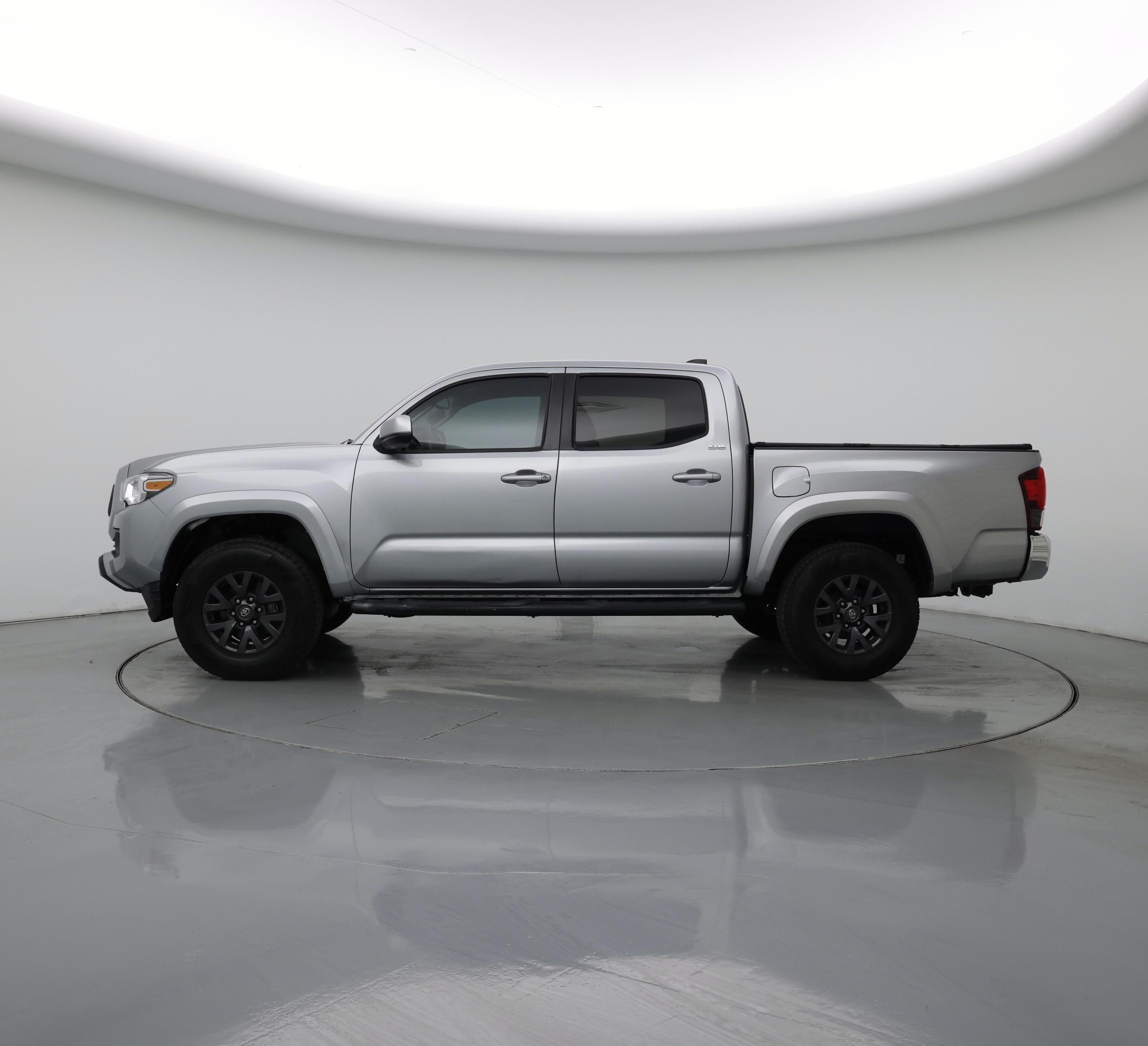 Thumbnail: 2023 Toyota Tacoma - 3