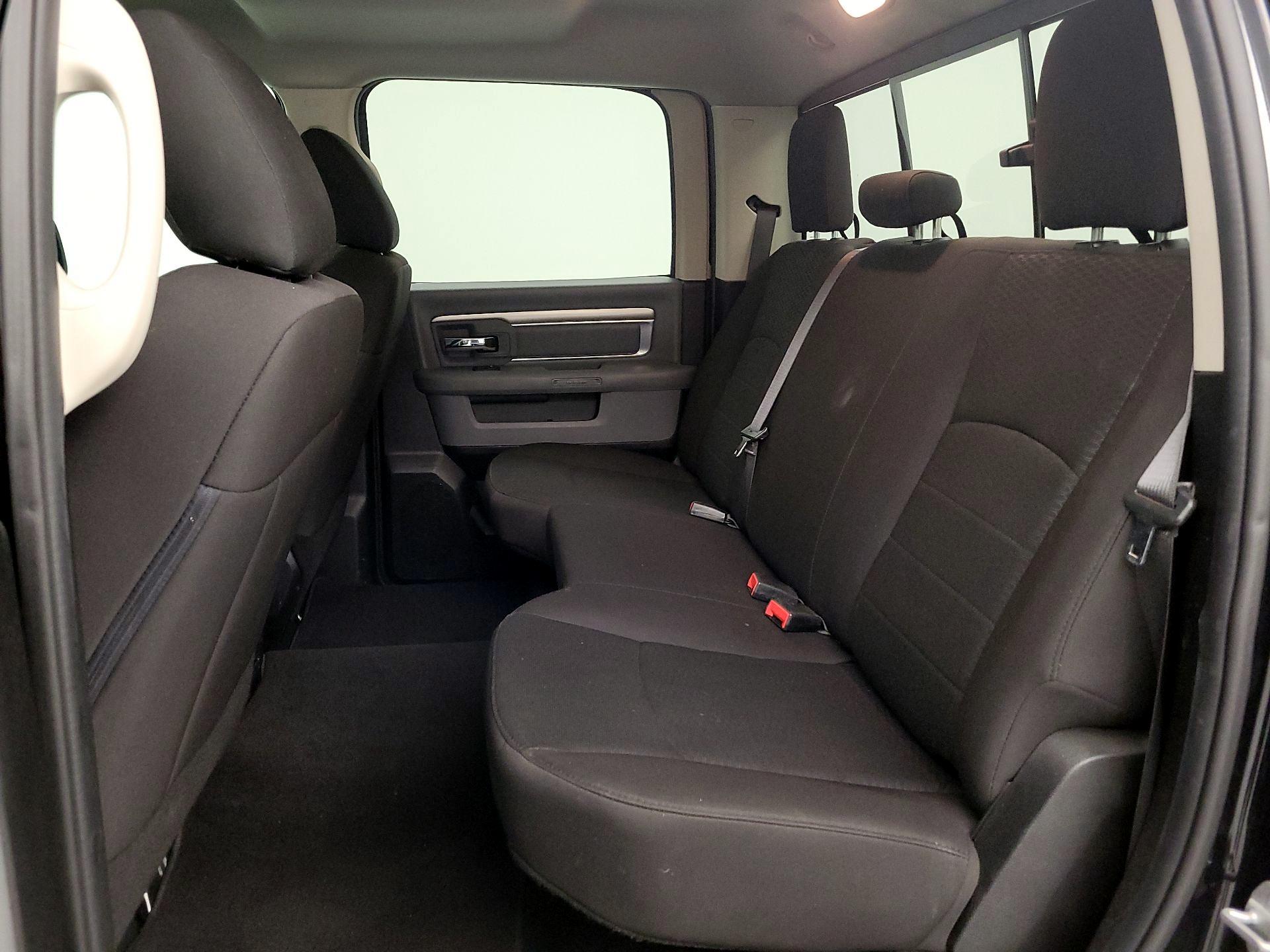 Thumbnail: 2020 RAM 1500 Classic - 19
