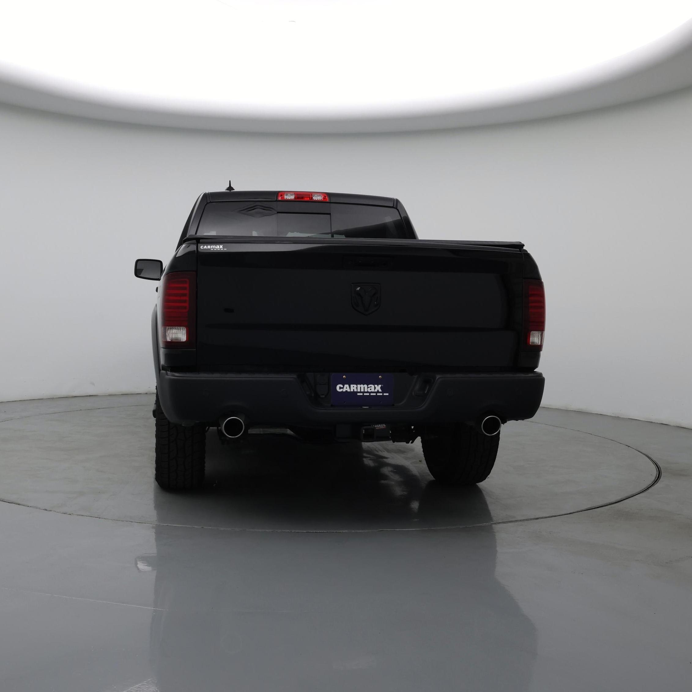 Thumbnail: 2020 RAM 1500 Classic - 6