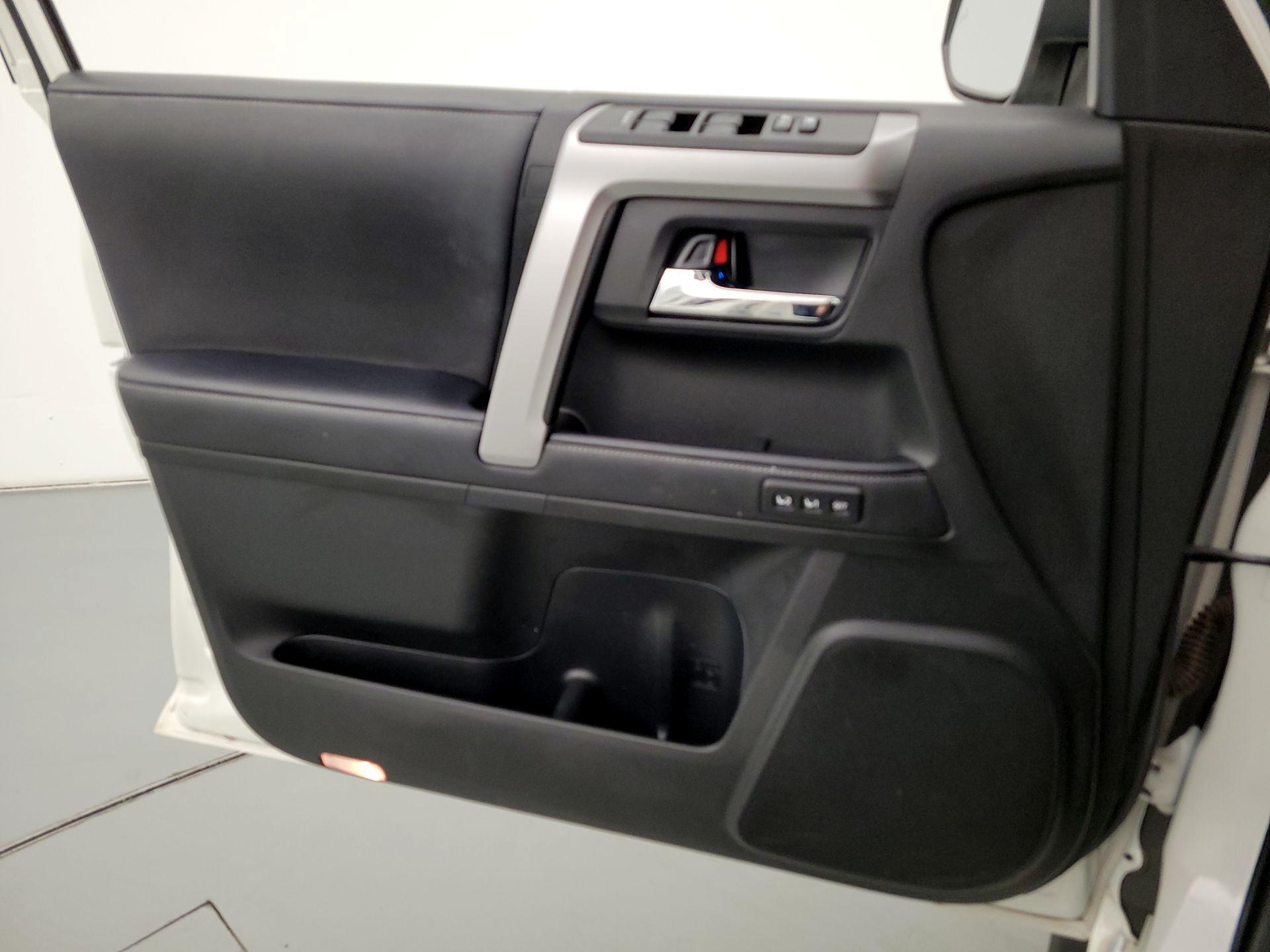 Thumbnail: 2023 Toyota 4Runner - 12