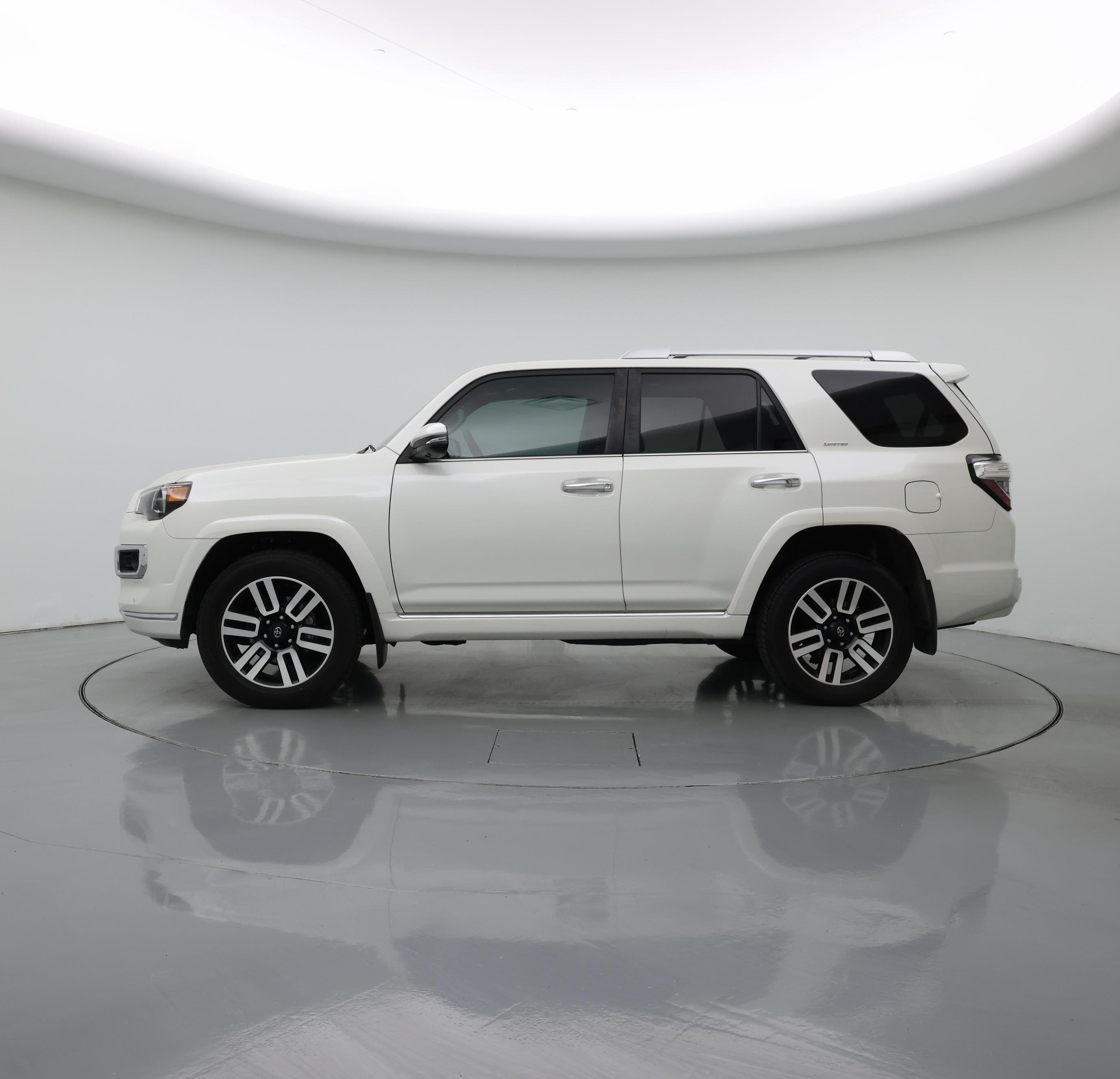 Thumbnail: 2023 Toyota 4Runner - 3