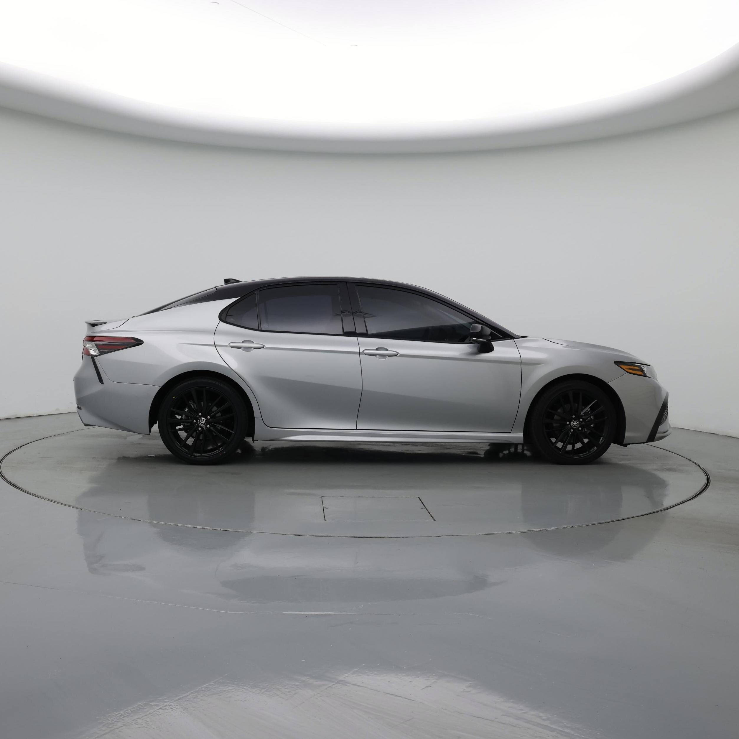 Thumbnail: 2023 Toyota Camry - 7