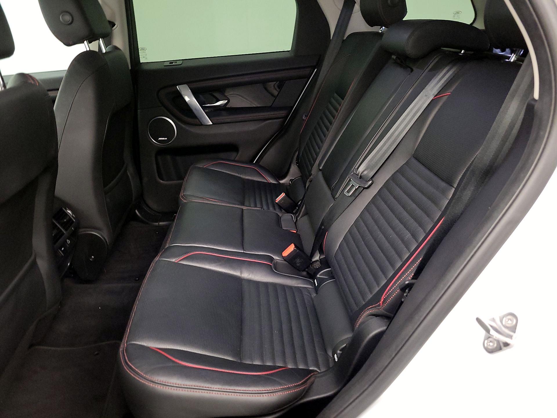 Thumbnail: 2021 Land Rover Discovery Sport - 20