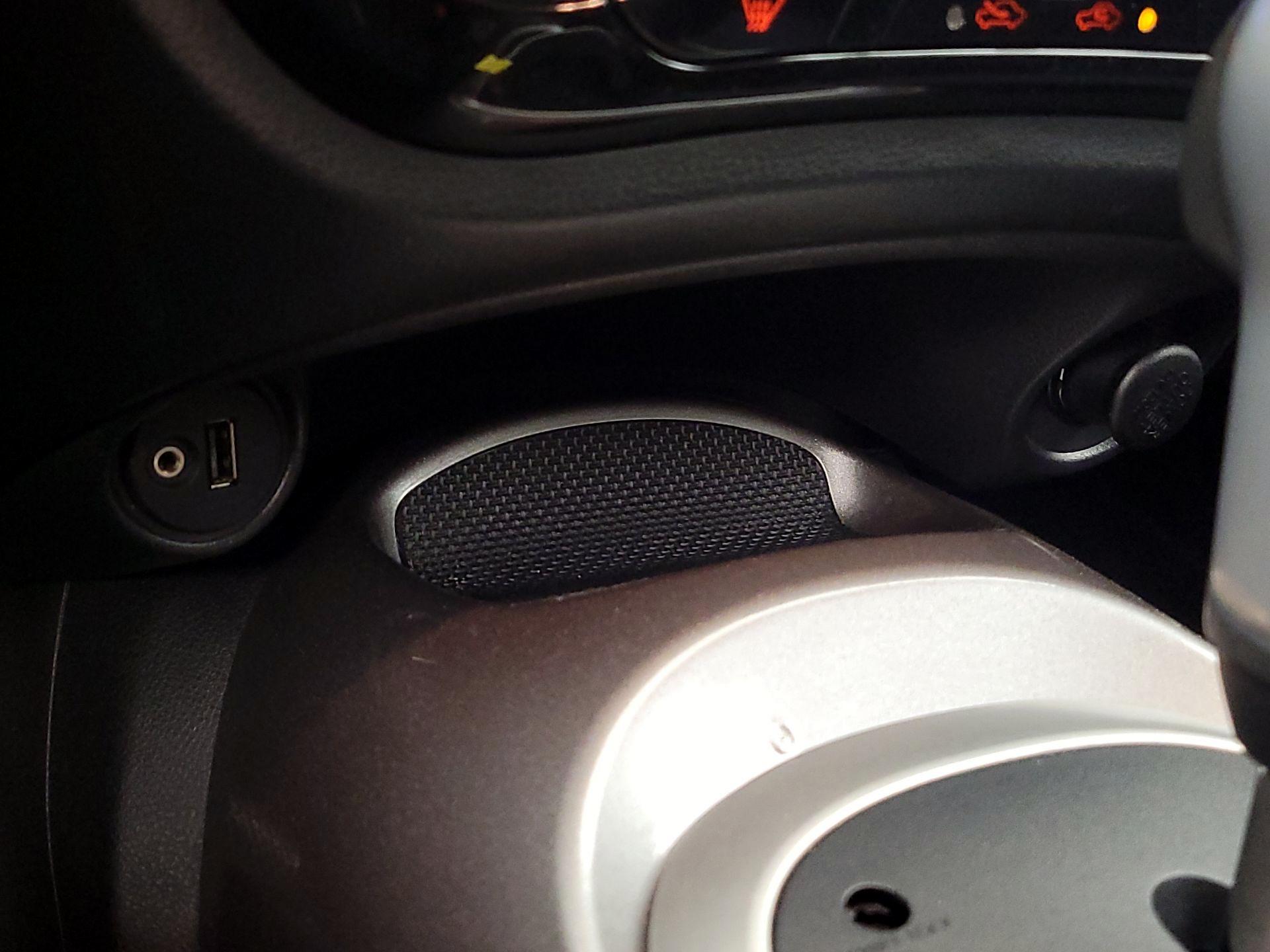 Thumbnail: 2015 Nissan Juke - 18