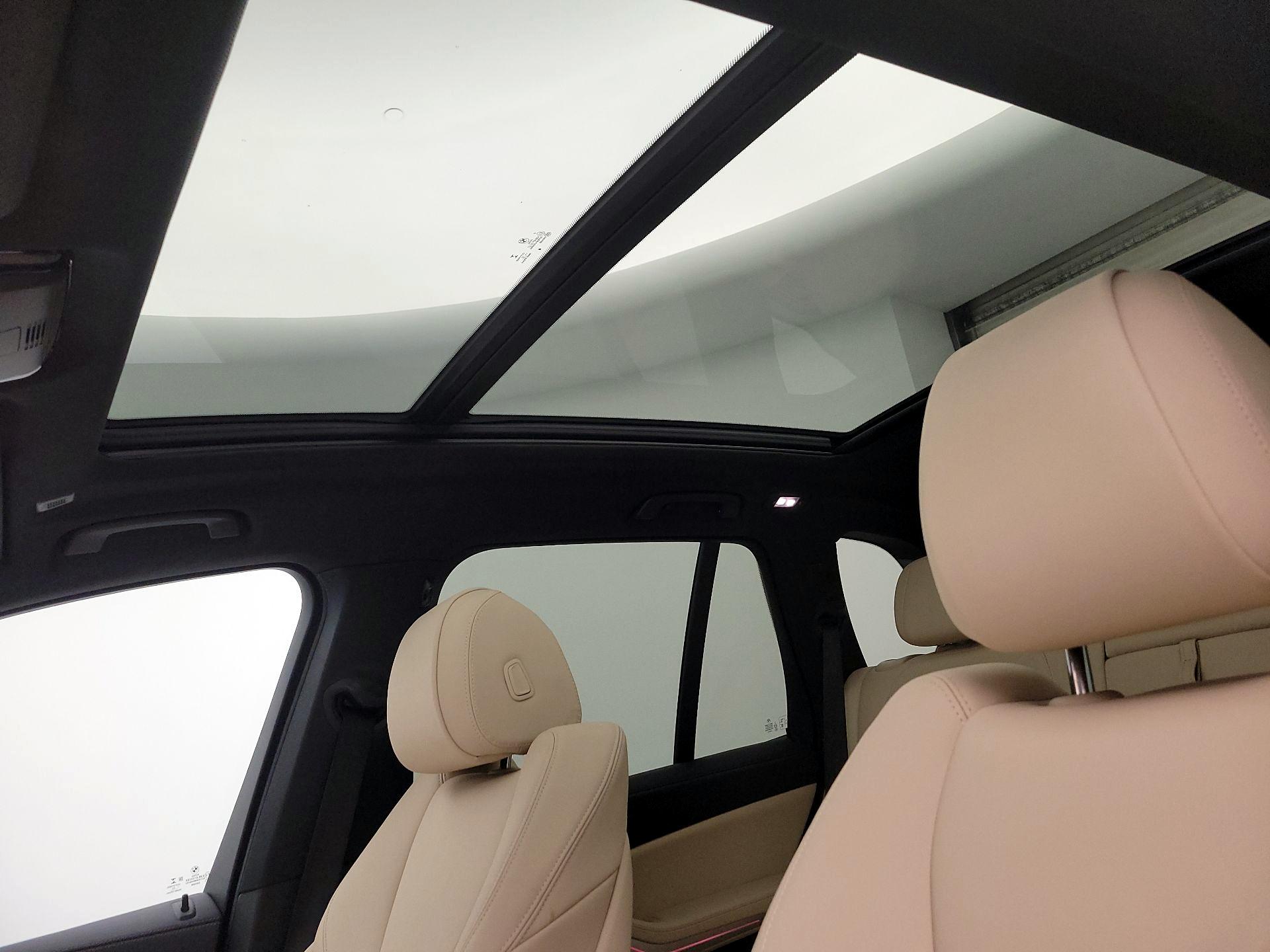 Thumbnail: 2022 BMW X5 - 20