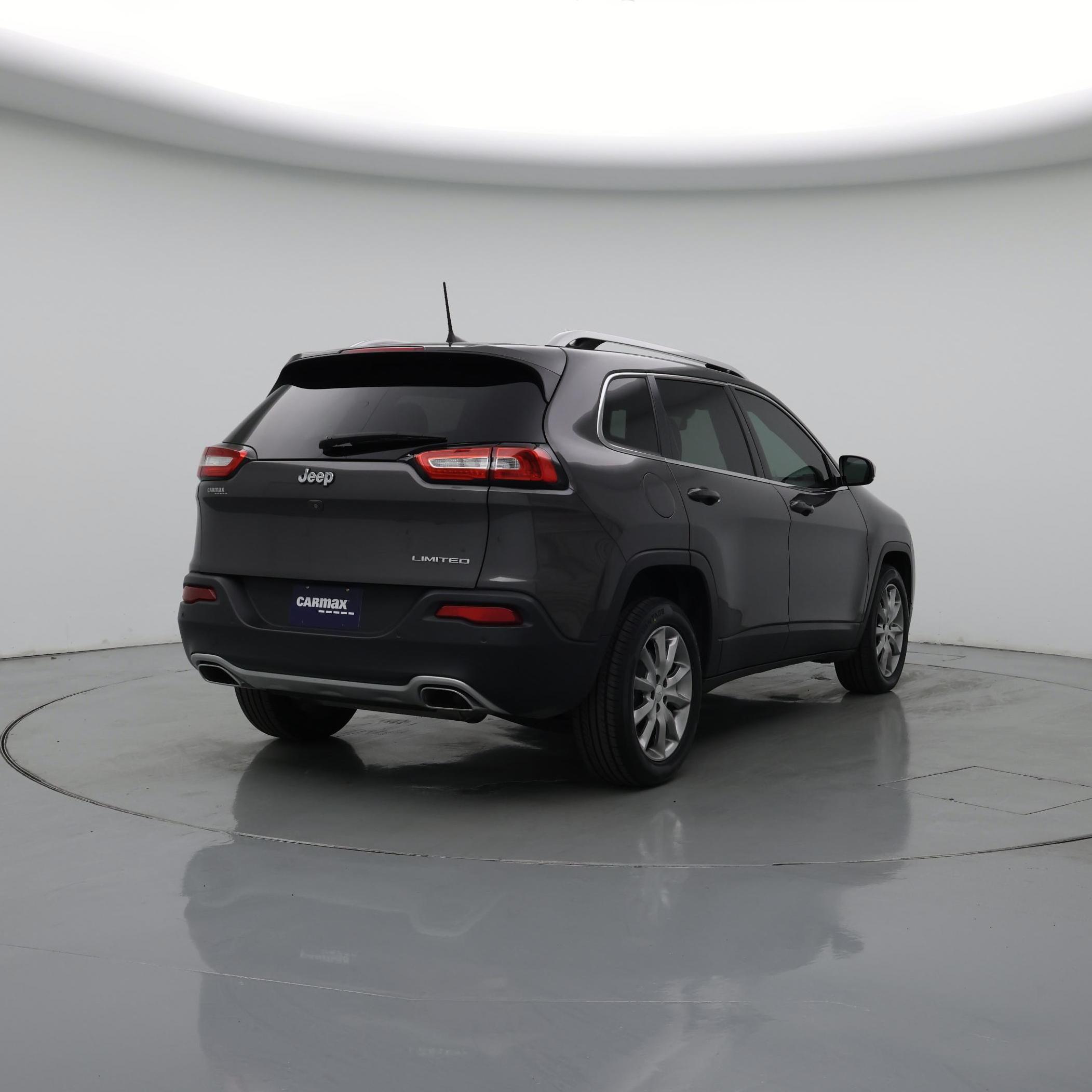 Thumbnail: 2018 Jeep Cherokee - 8