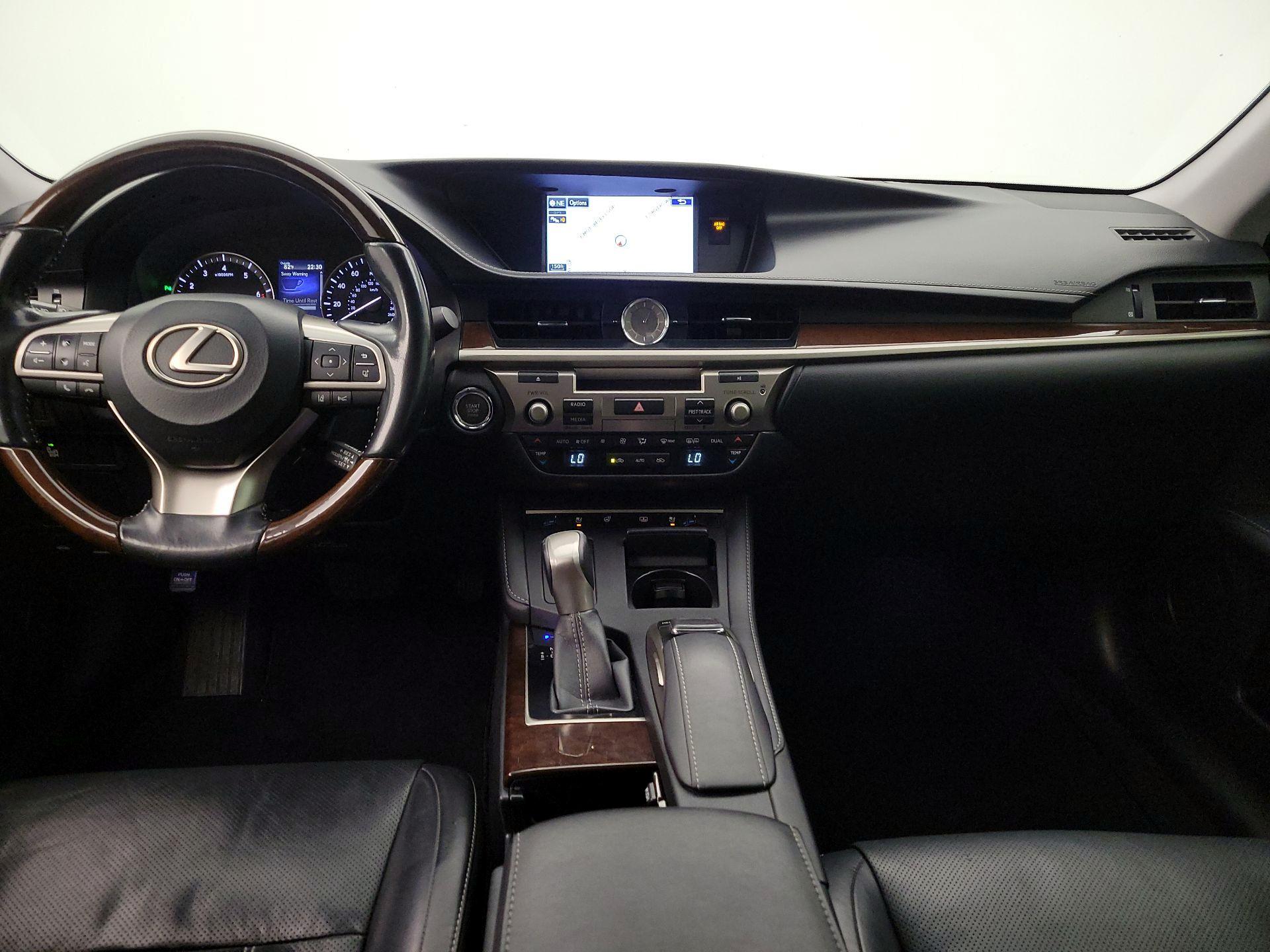 Thumbnail: 2016 Lexus ES - 9
