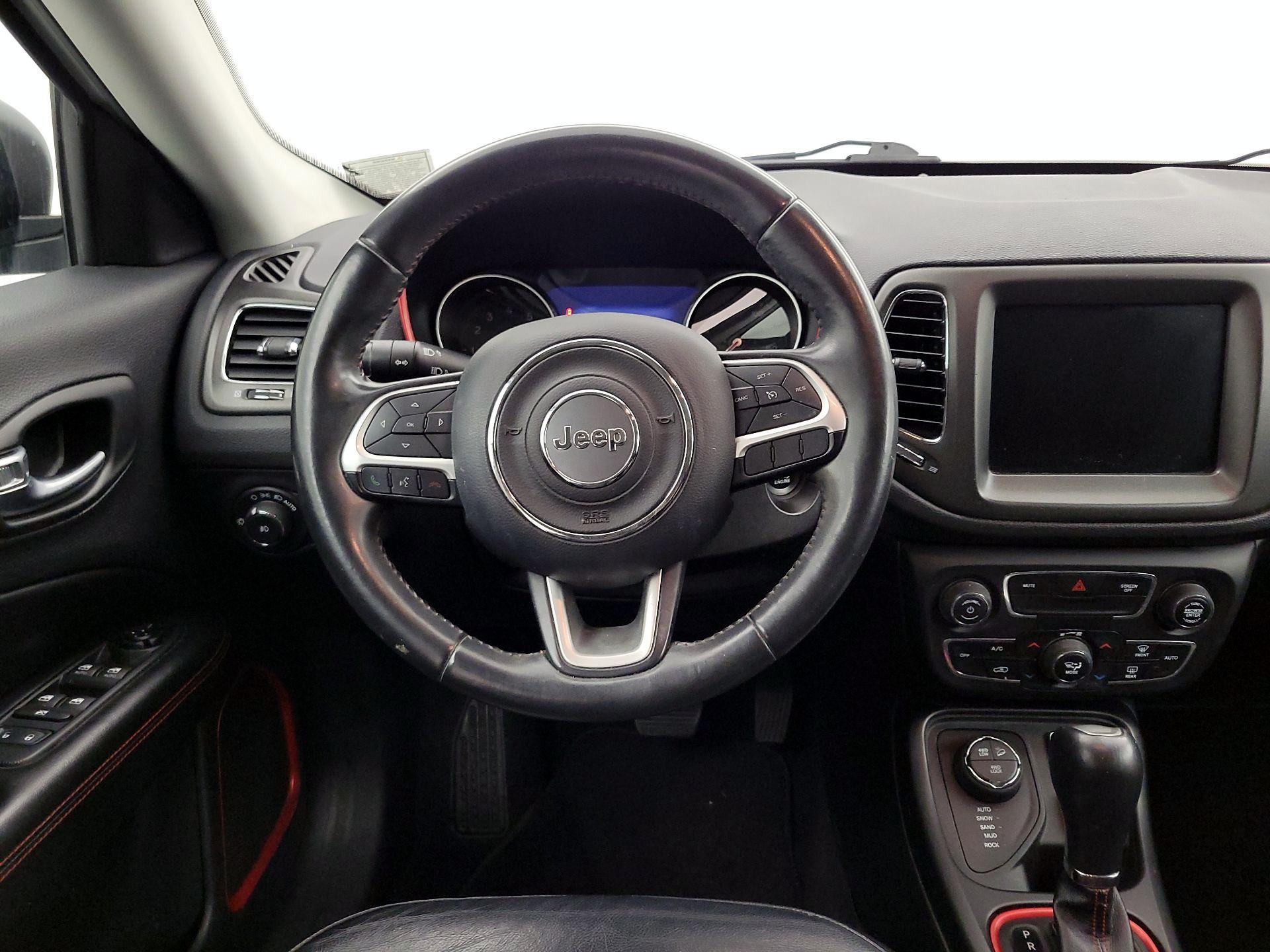 Thumbnail: 2019 Jeep Compass - 10