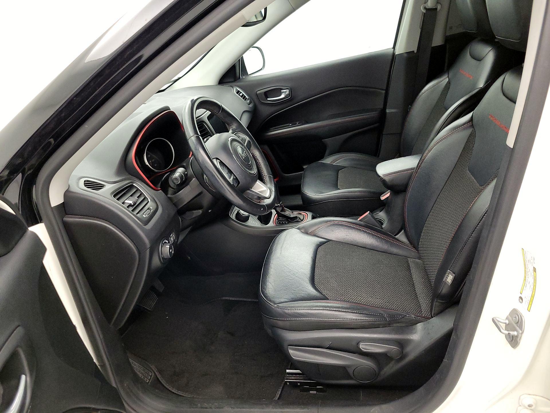 Thumbnail: 2019 Jeep Compass - 11