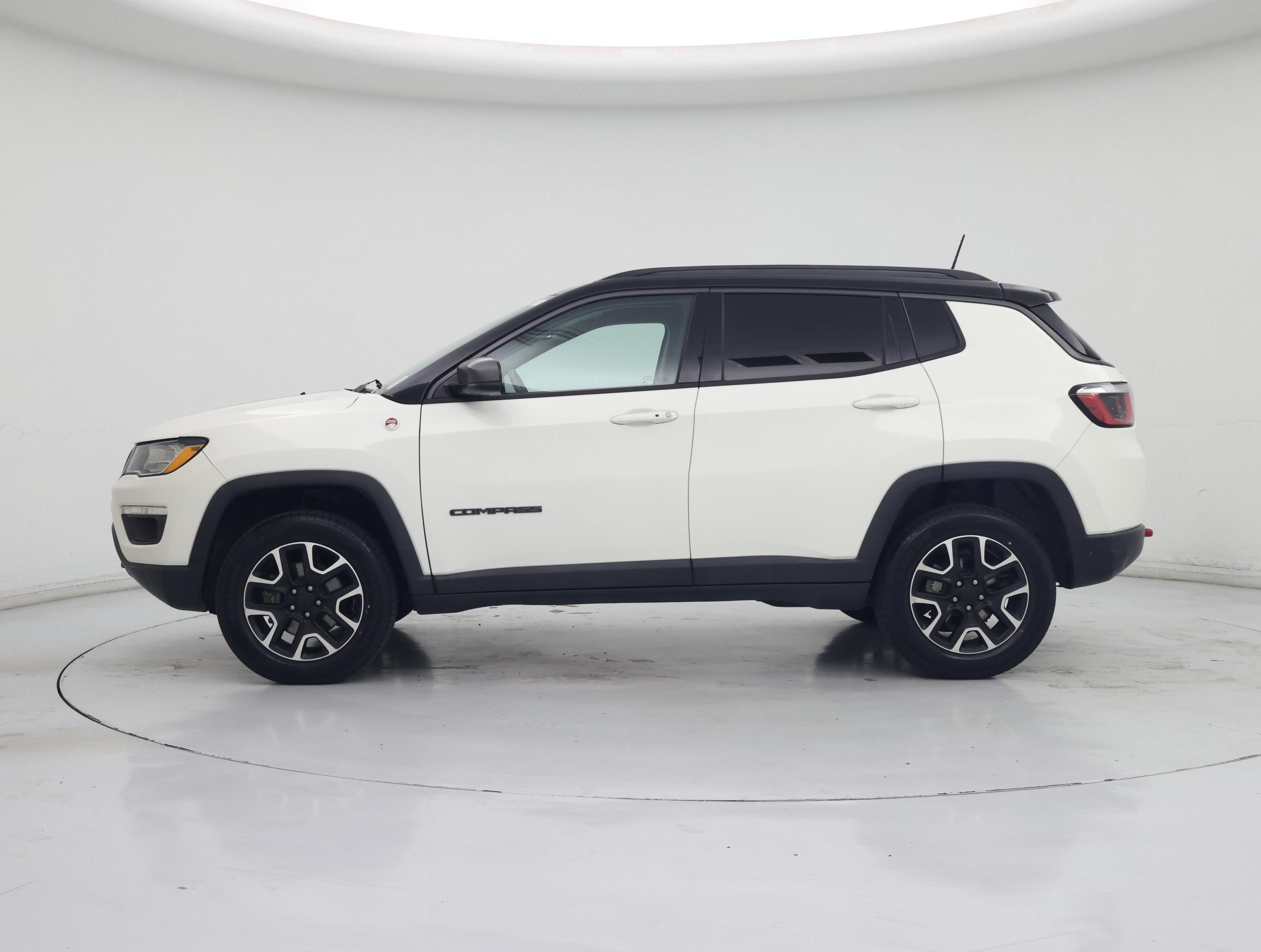 Thumbnail: 2019 Jeep Compass - 3