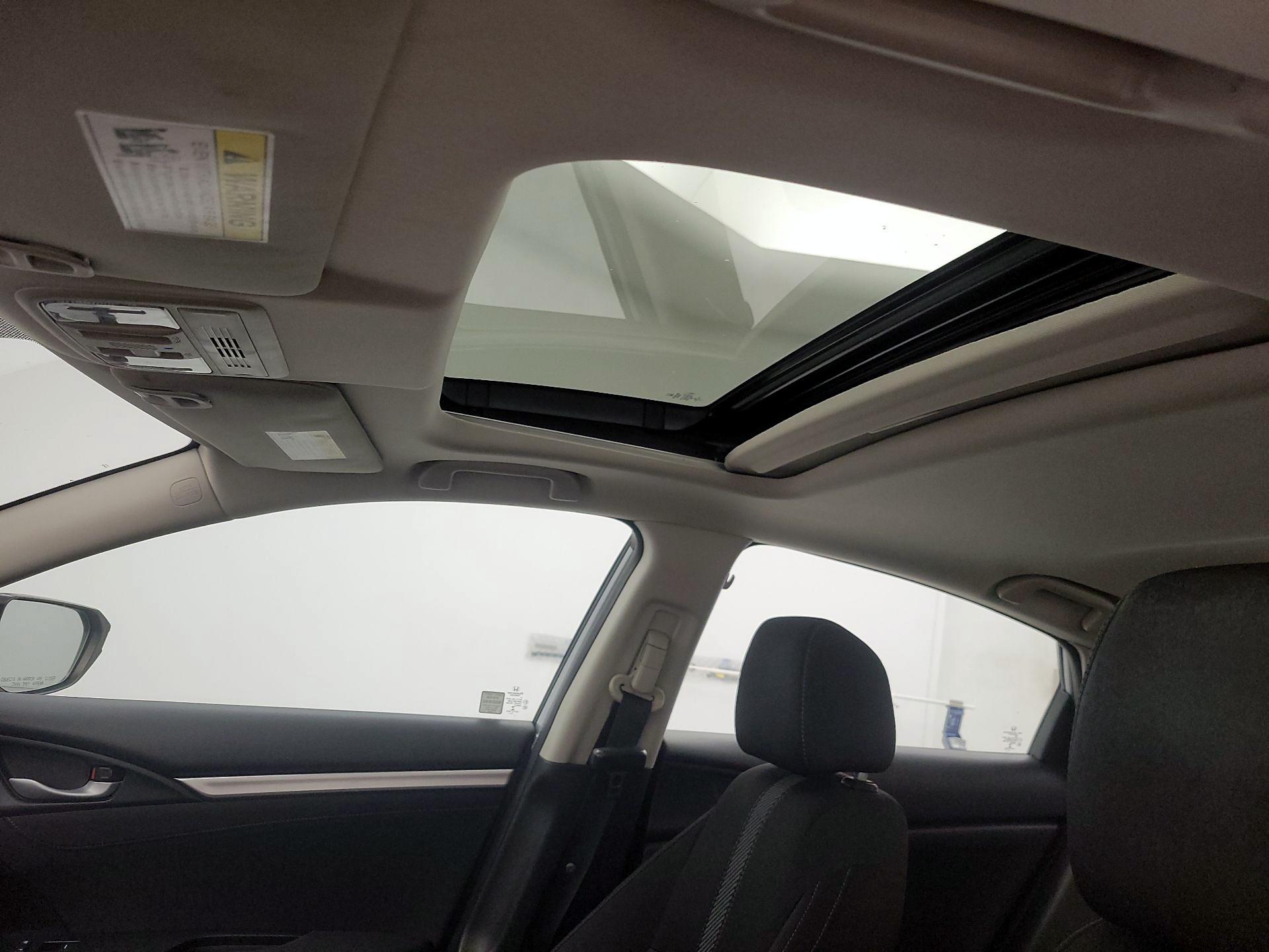 Thumbnail: 2016 Honda Civic - 19