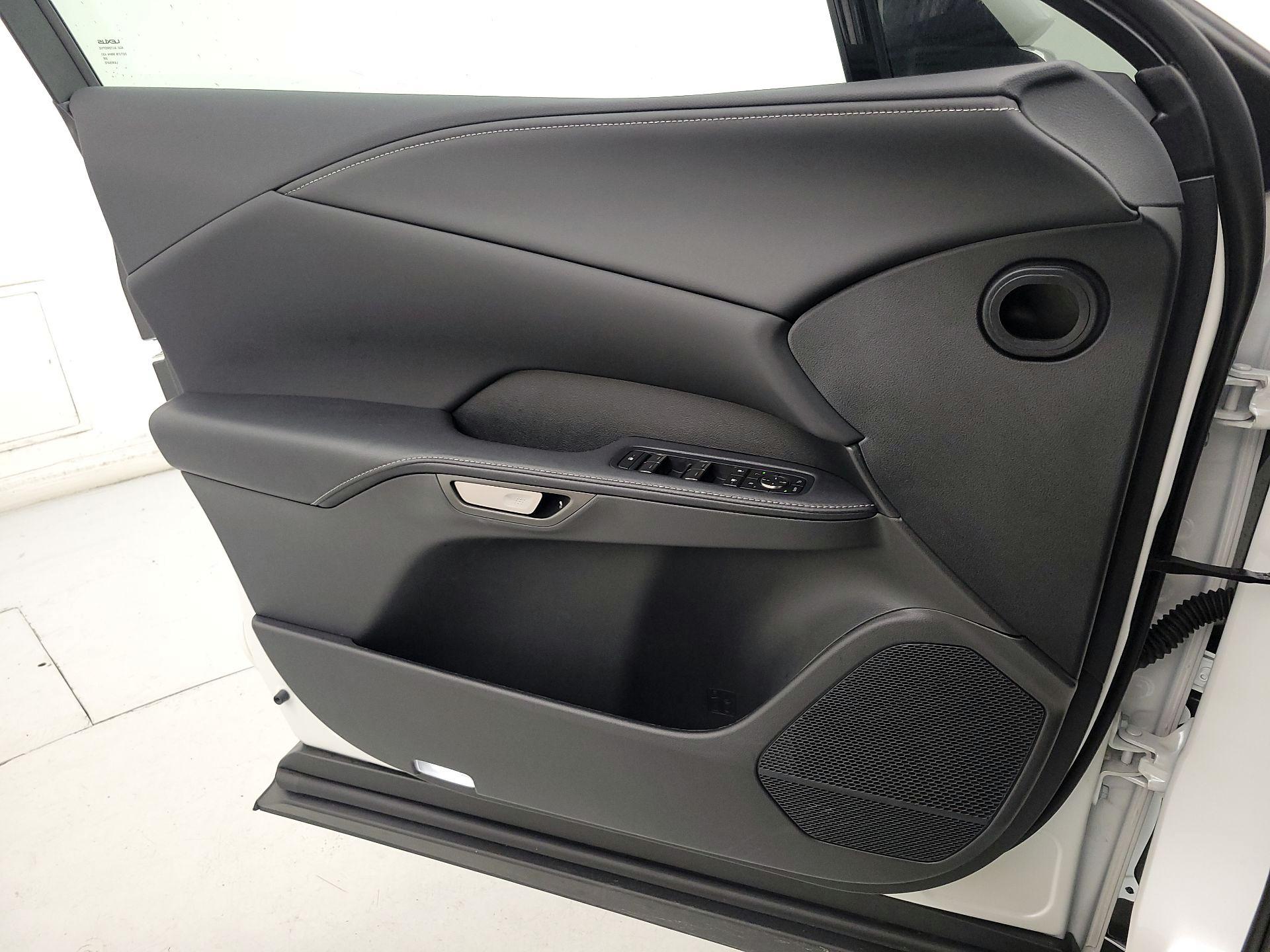 Thumbnail: 2025 Lexus RX - 12