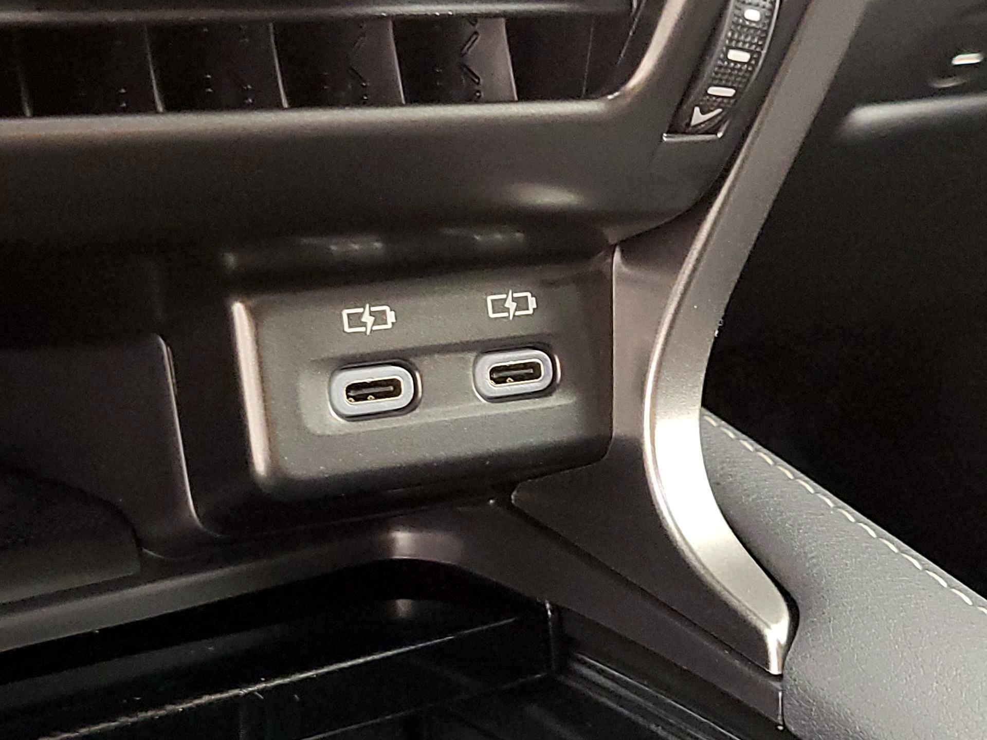 Thumbnail: 2025 Lexus RX - 19