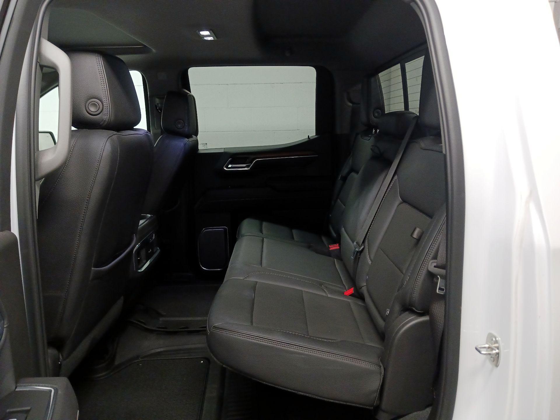 Thumbnail: 2024 GMC Sierra 1500 - 14