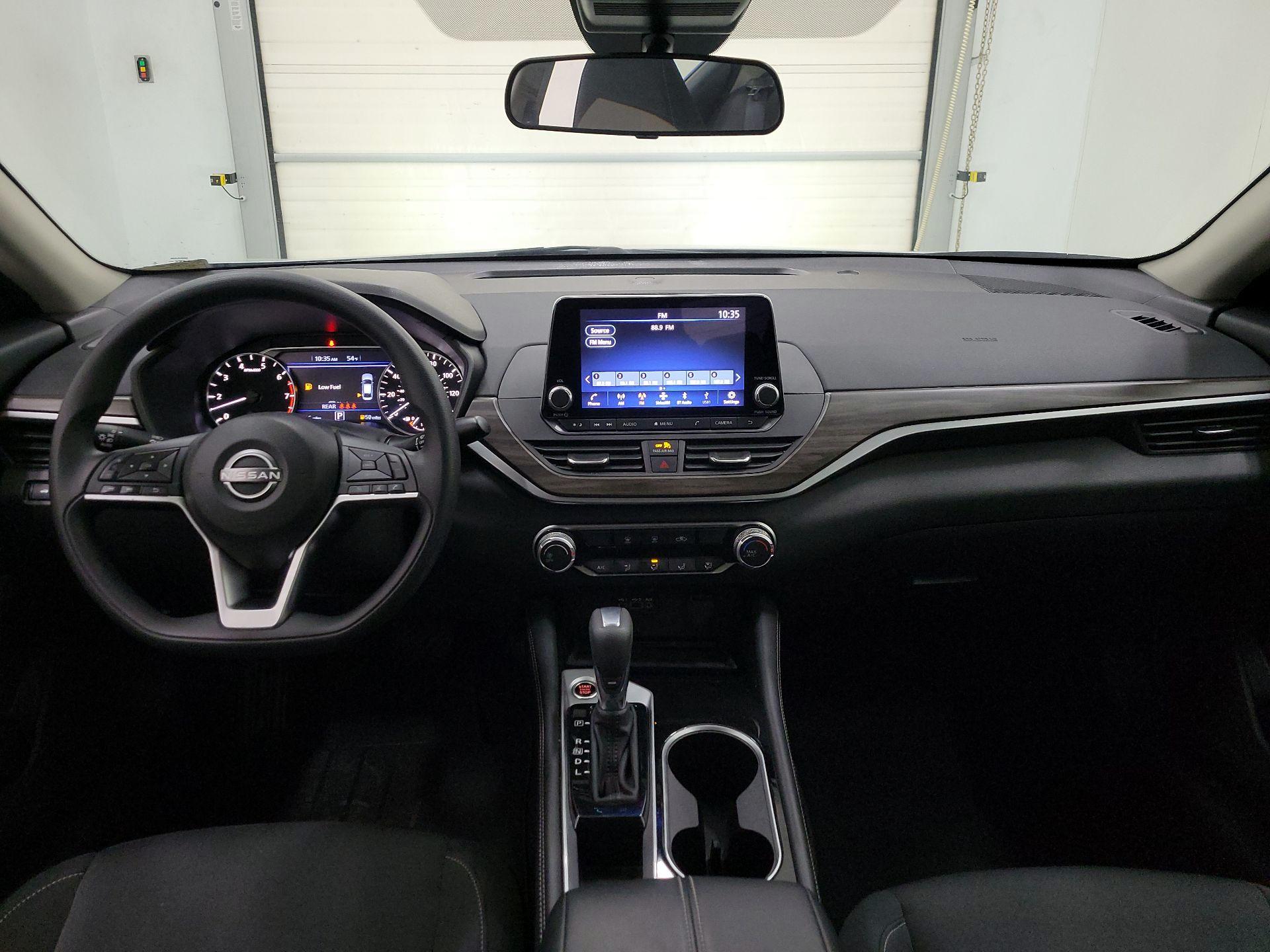 Thumbnail: 2023 Nissan Altima - 9