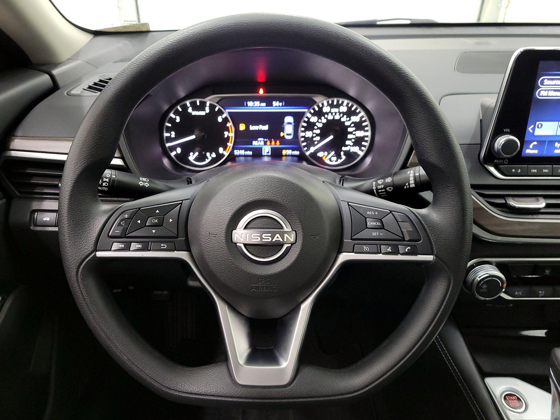 Thumbnail: 2023 Nissan Altima - 10