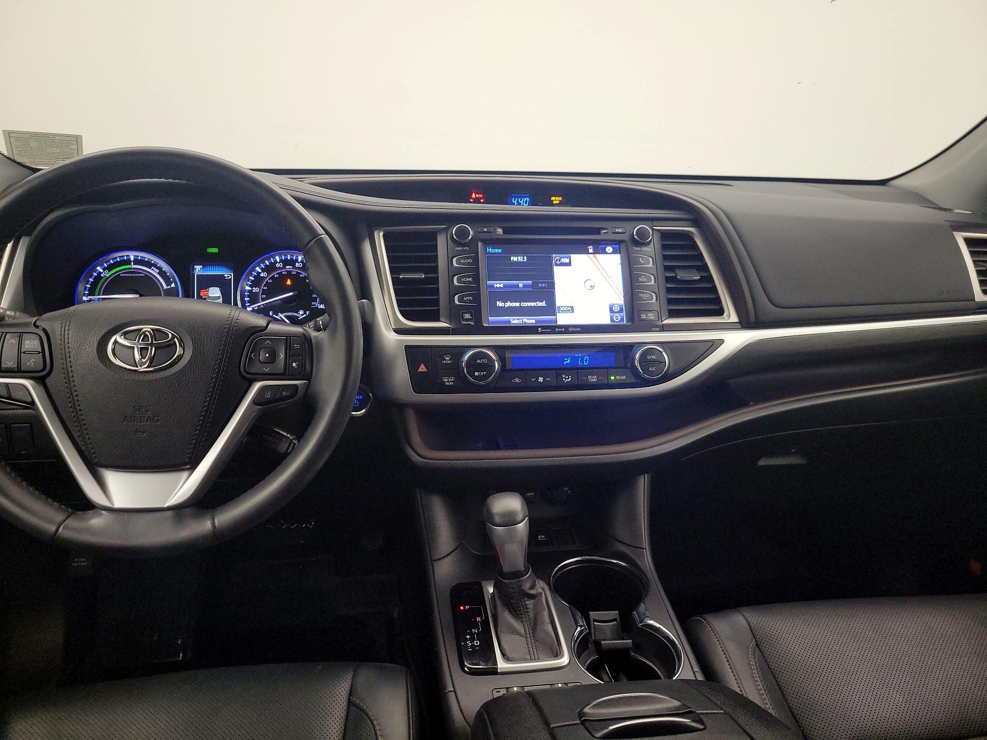 Thumbnail: 2019 Toyota Highlander - 9