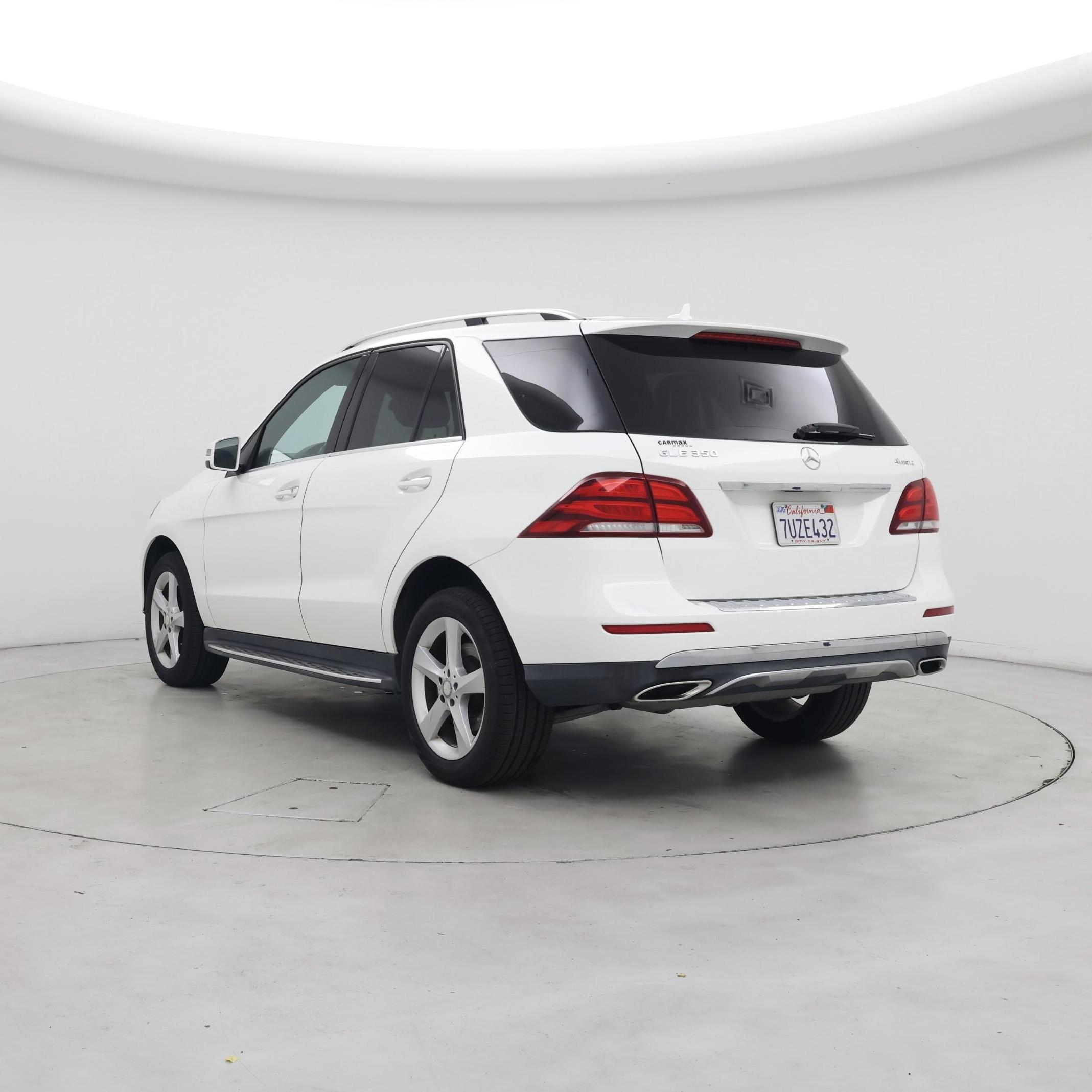 Thumbnail: 2017 Mercedes-Benz GLE - 2