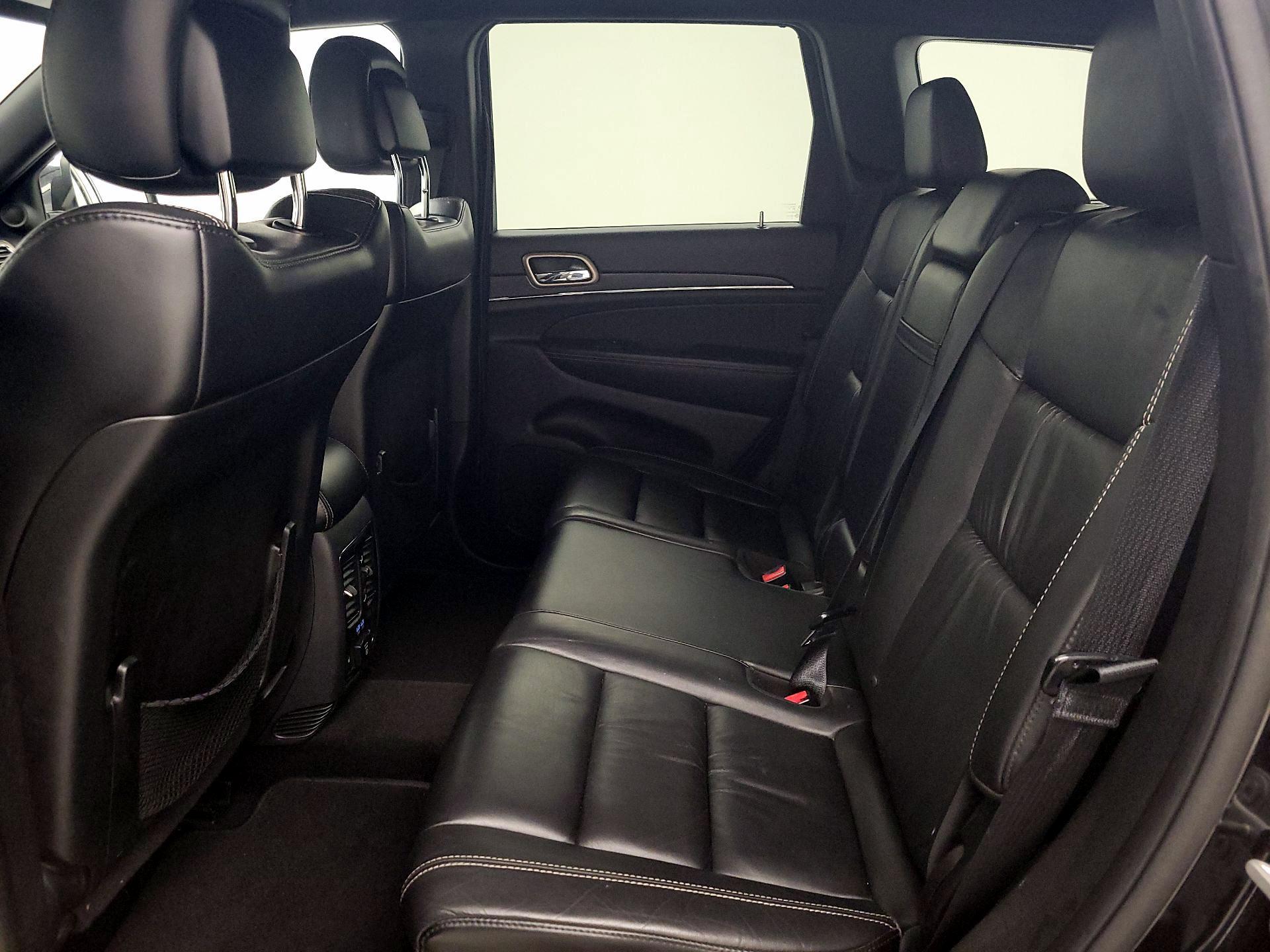 Thumbnail: 2015 Jeep Grand Cherokee - 19