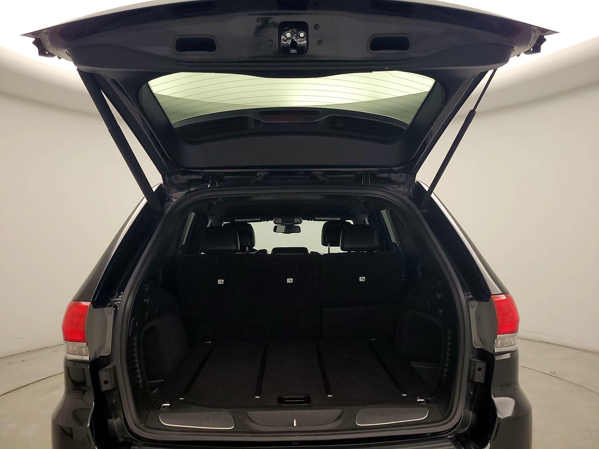 Thumbnail: 2015 Jeep Grand Cherokee - 20