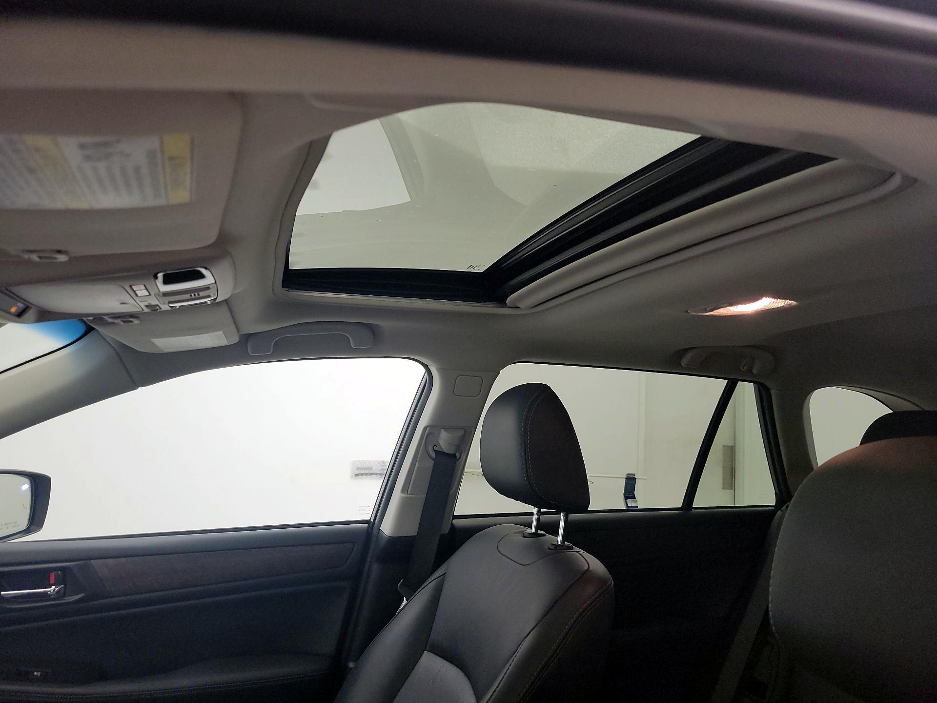 Thumbnail: 2016 Subaru Outback - 19