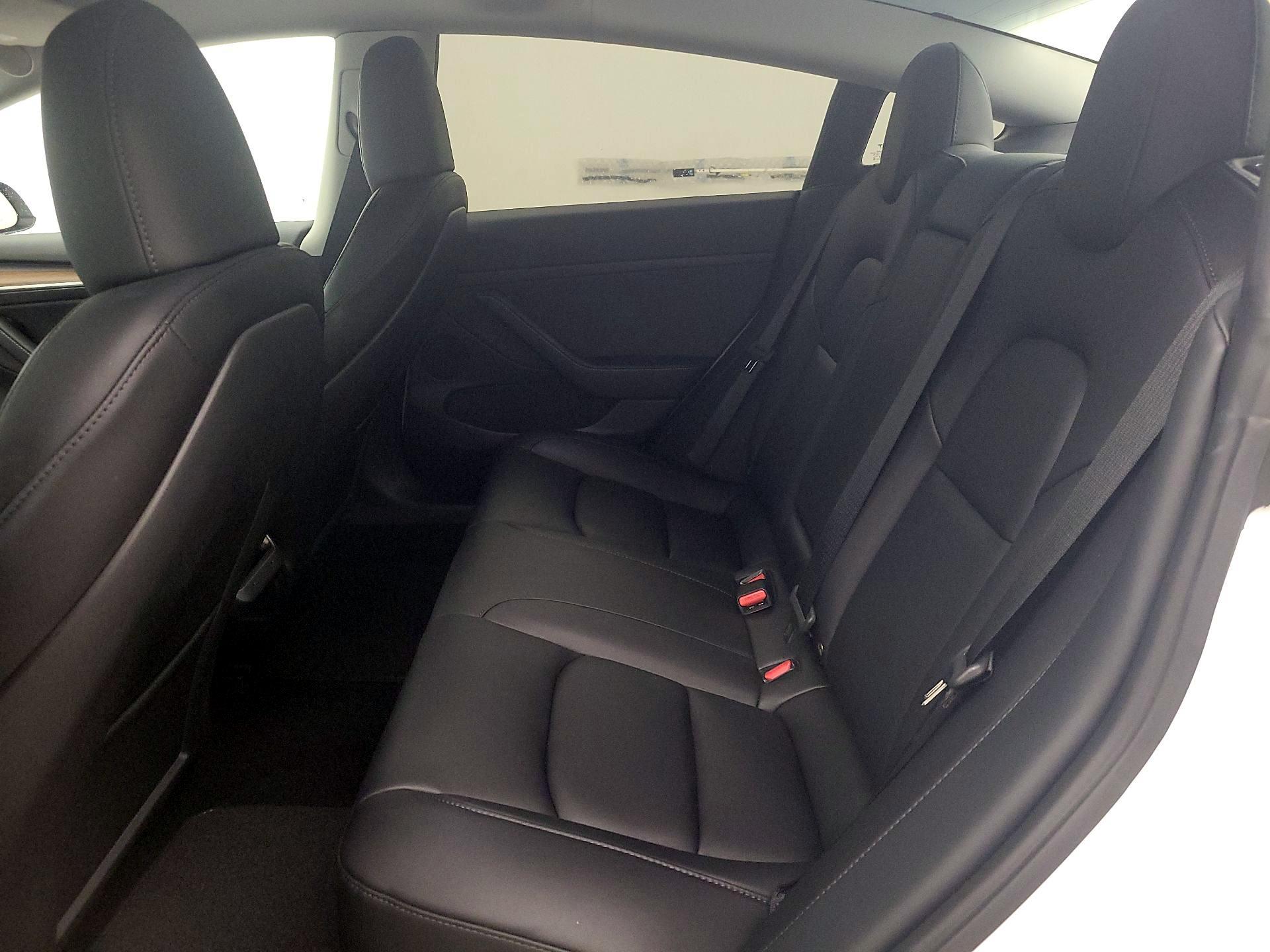 Thumbnail: 2023 Tesla Model 3 - 18