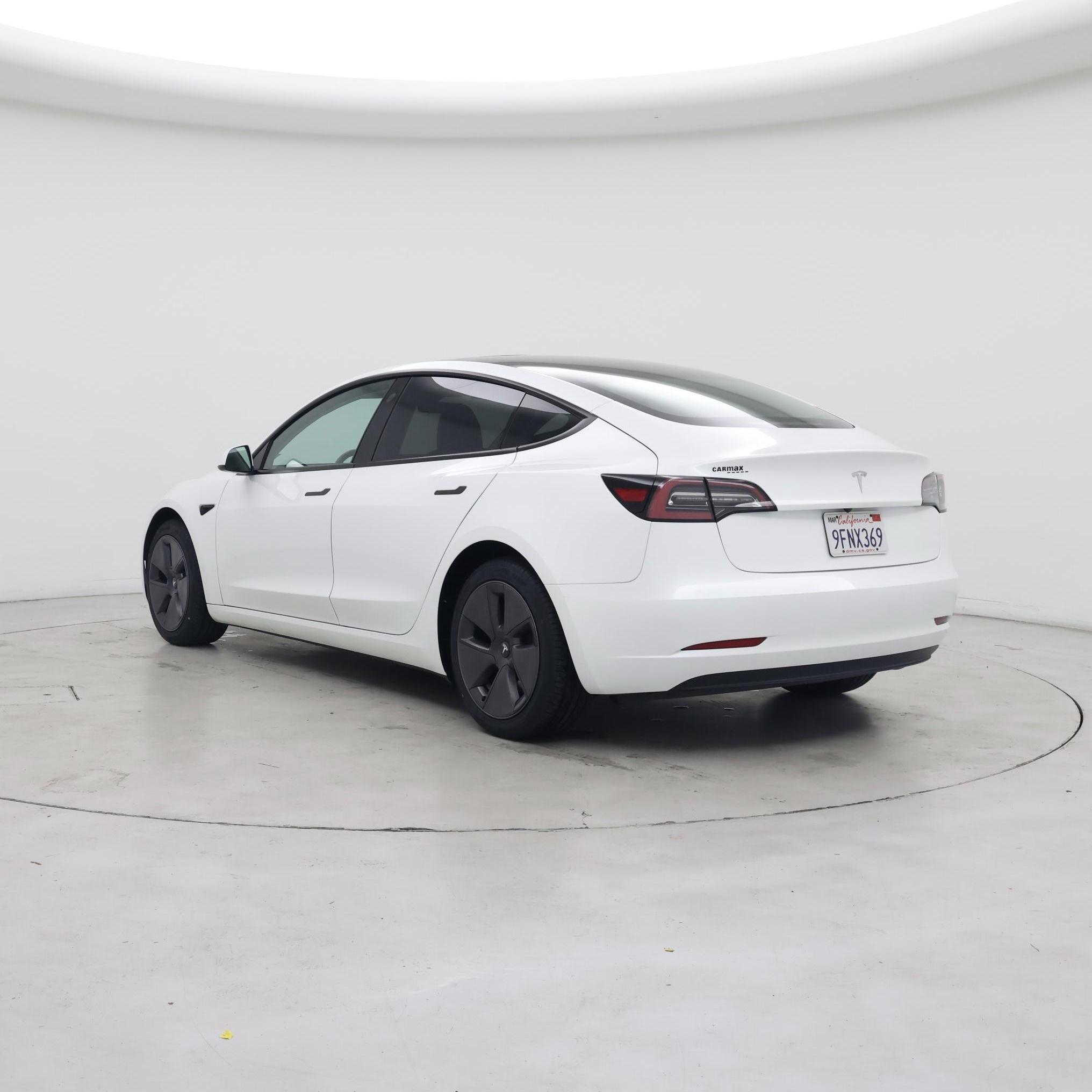 Thumbnail: 2023 Tesla Model 3 - 2