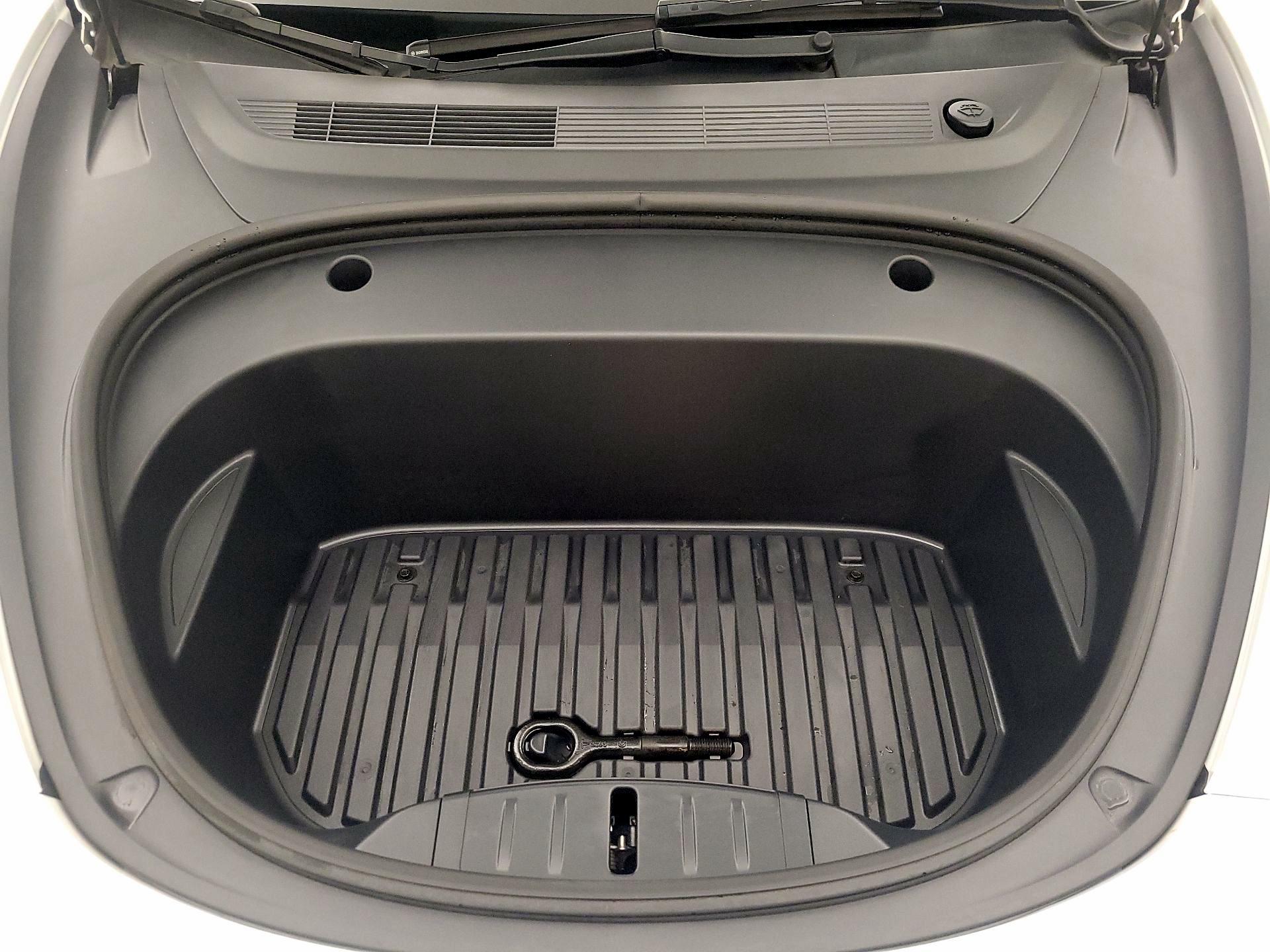 Thumbnail: 2023 Tesla Model 3 - 20