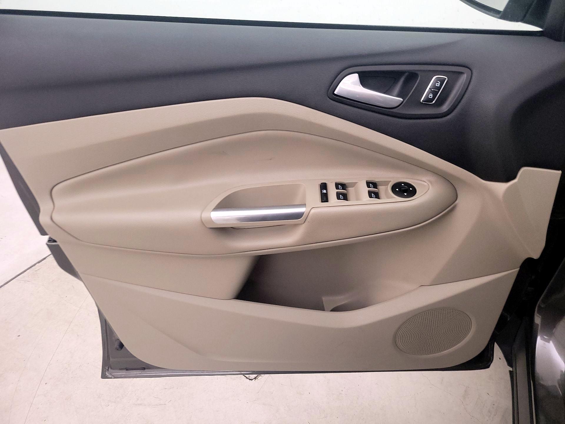 Thumbnail: 2015 Ford Escape - 12