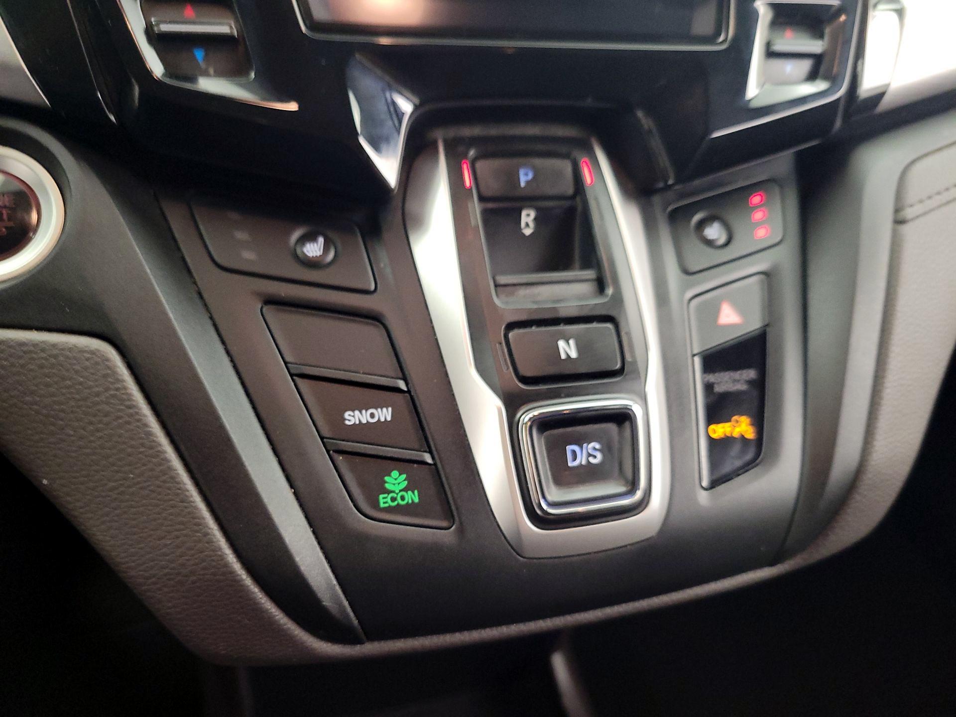 Thumbnail: 2018 Honda Odyssey - 17