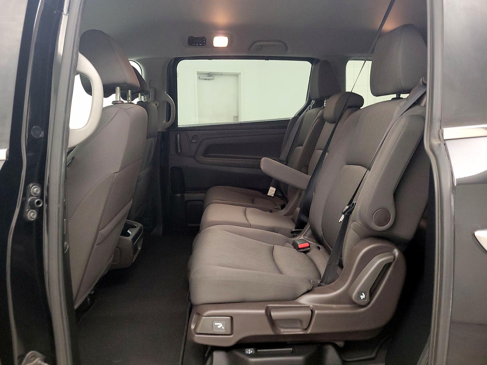 Thumbnail: 2018 Honda Odyssey - 19