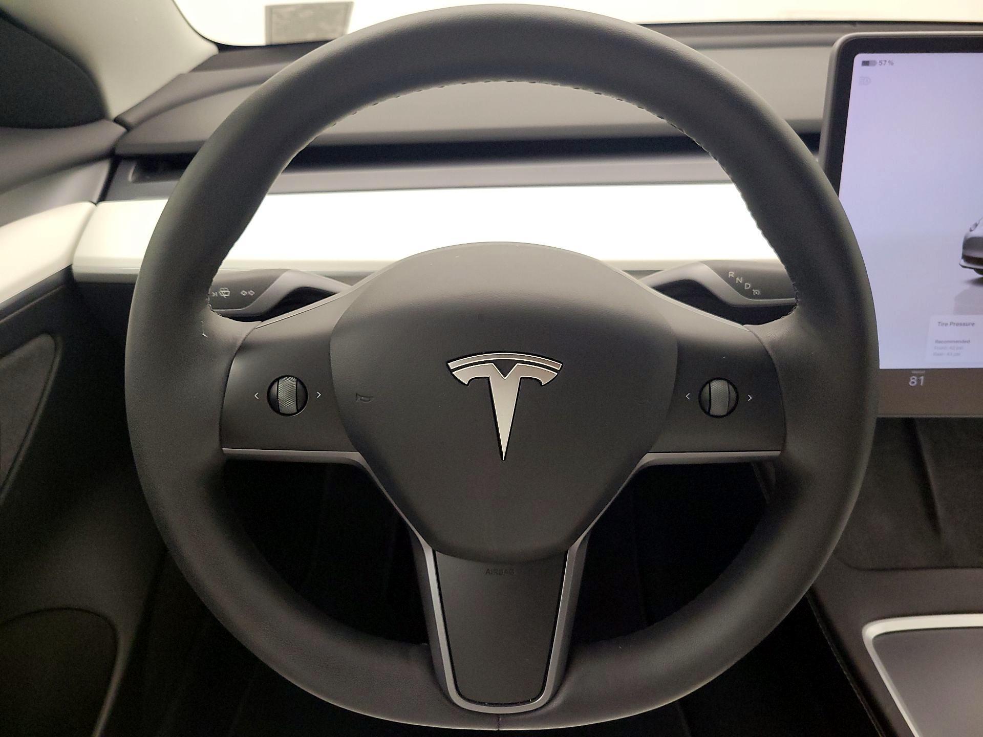 Thumbnail: 2022 Tesla Model 3 - 10