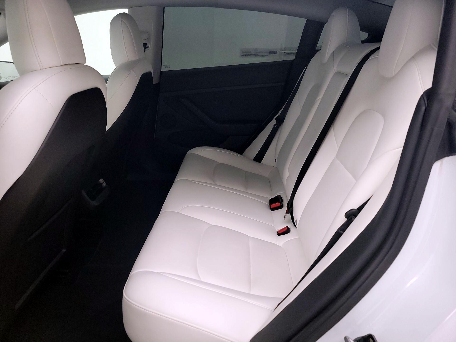 Thumbnail: 2022 Tesla Model 3 - 18