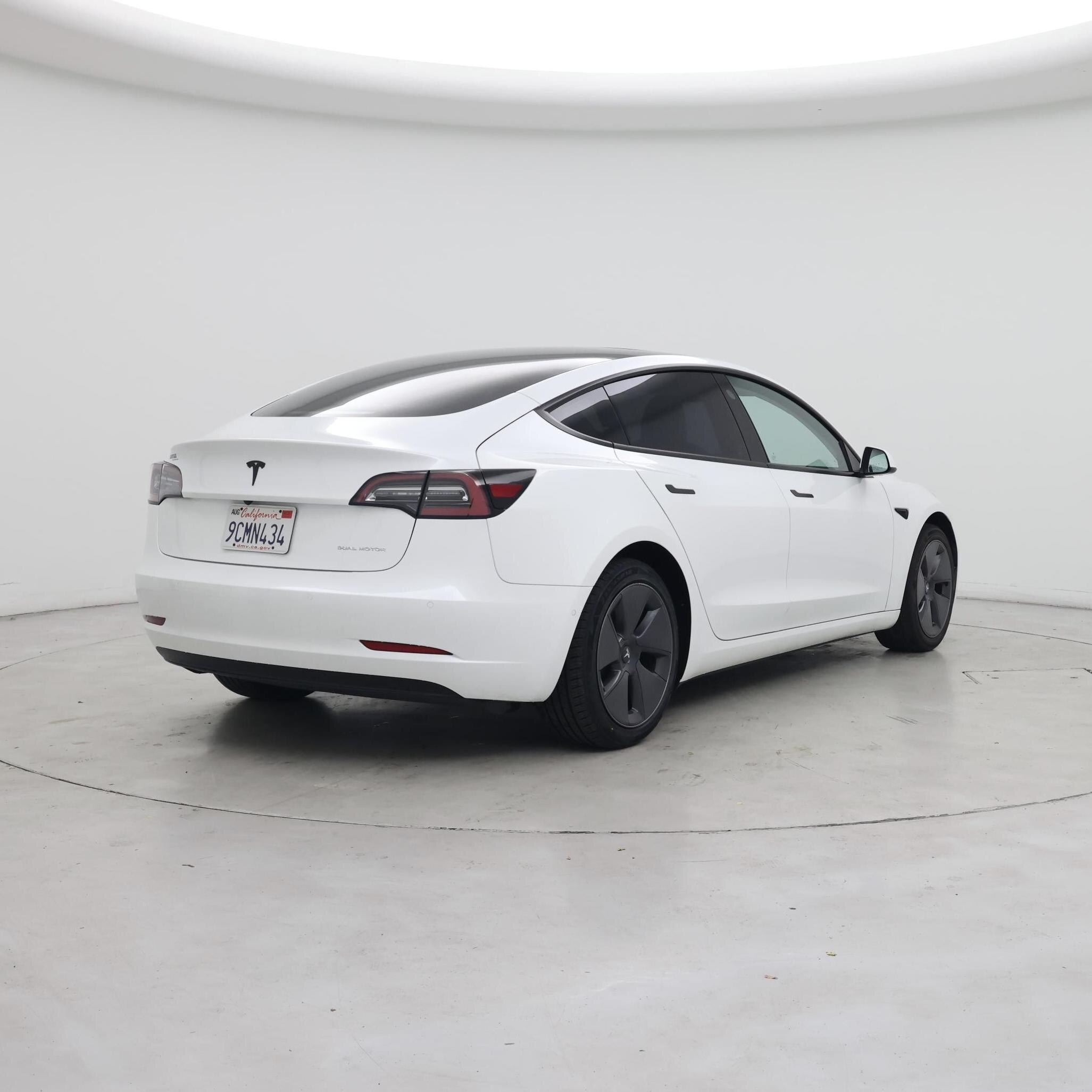 Thumbnail: 2022 Tesla Model 3 - 8