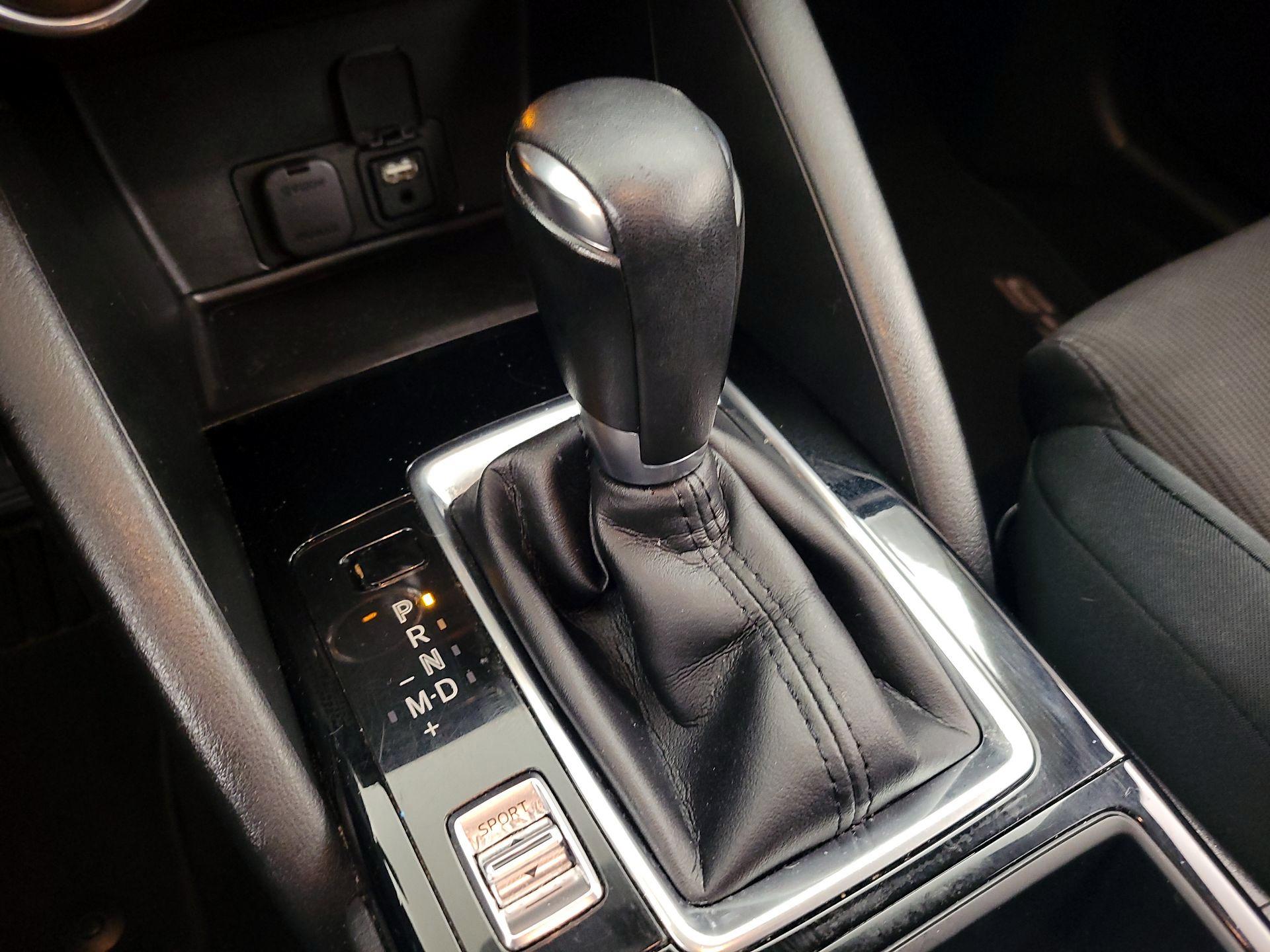 Thumbnail: 2016 Mazda CX-5 - 16