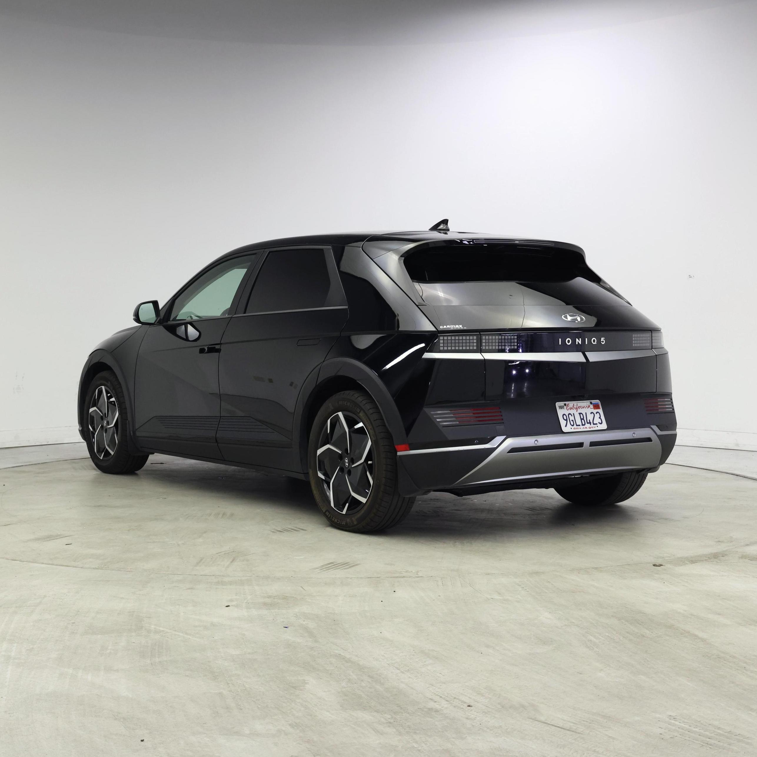 Thumbnail: 2023 Hyundai Ioniq 5 - 2