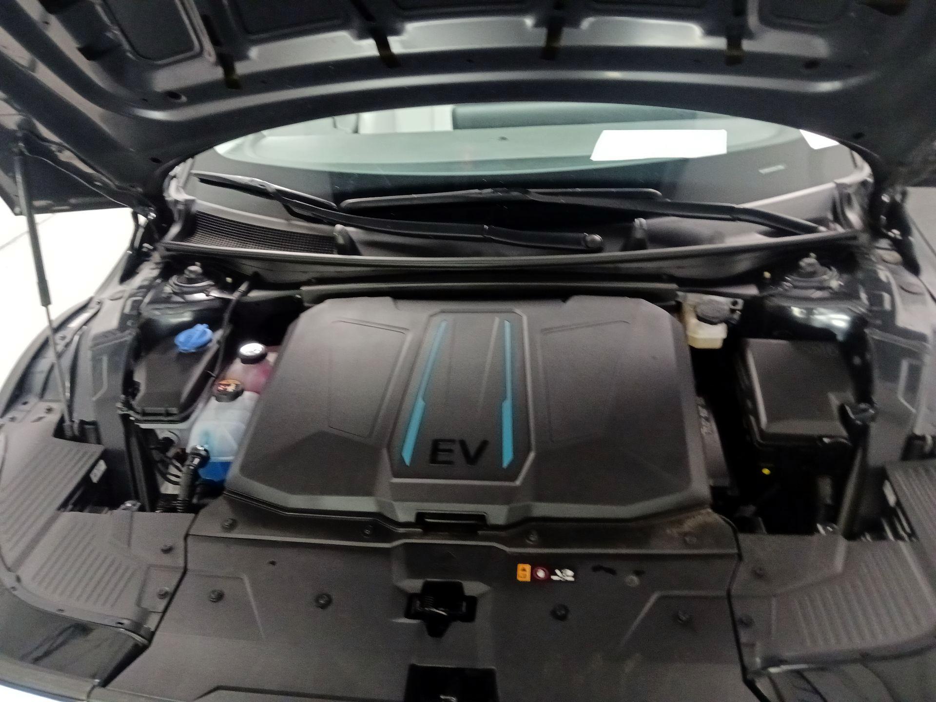 Thumbnail: 2023 Hyundai Ioniq 5 - 19