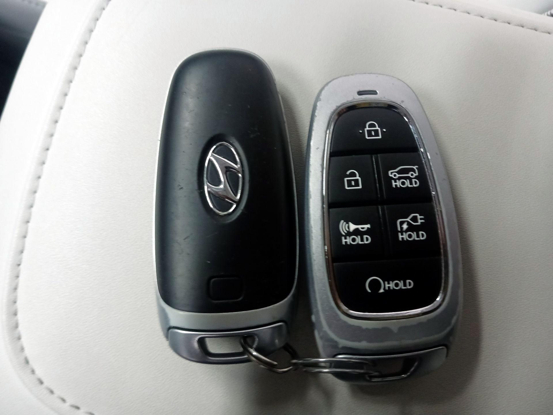 Thumbnail: 2023 Hyundai Ioniq 5 - 20