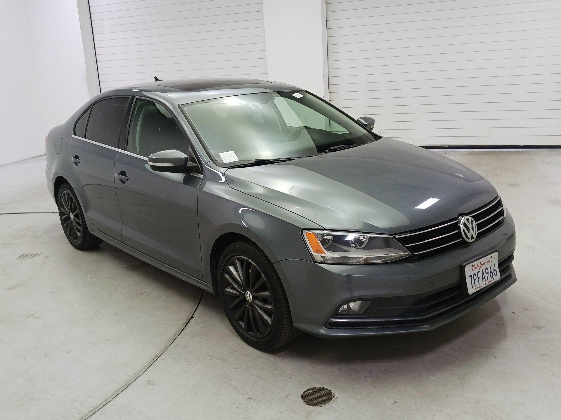 Thumbnail: 2016 Volkswagen Jetta - 1