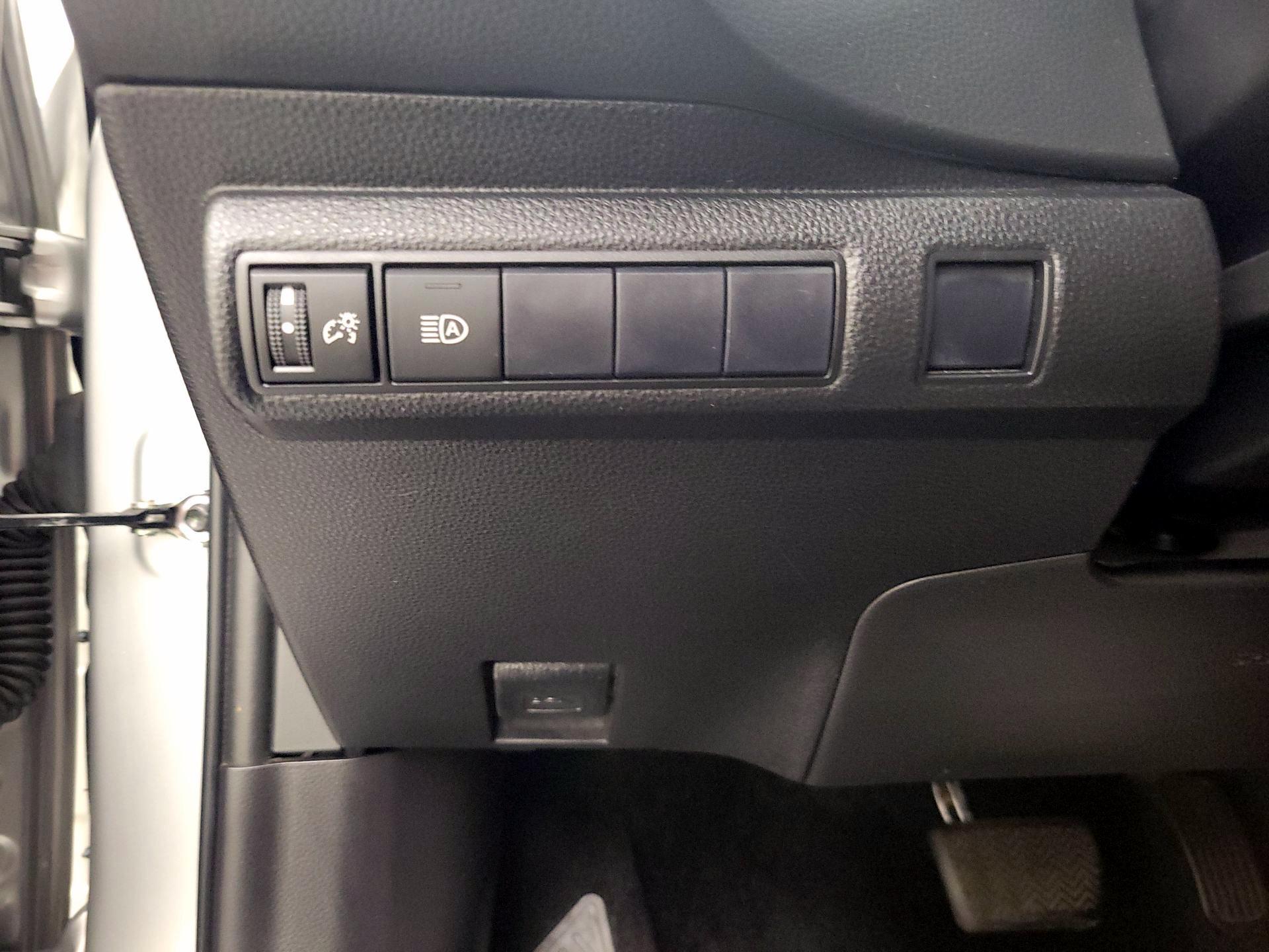 Thumbnail: 2021 Toyota Corolla - 13