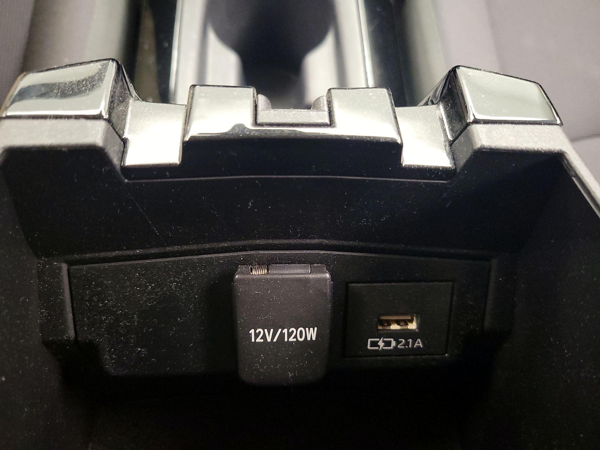 Thumbnail: 2021 Toyota Corolla - 18