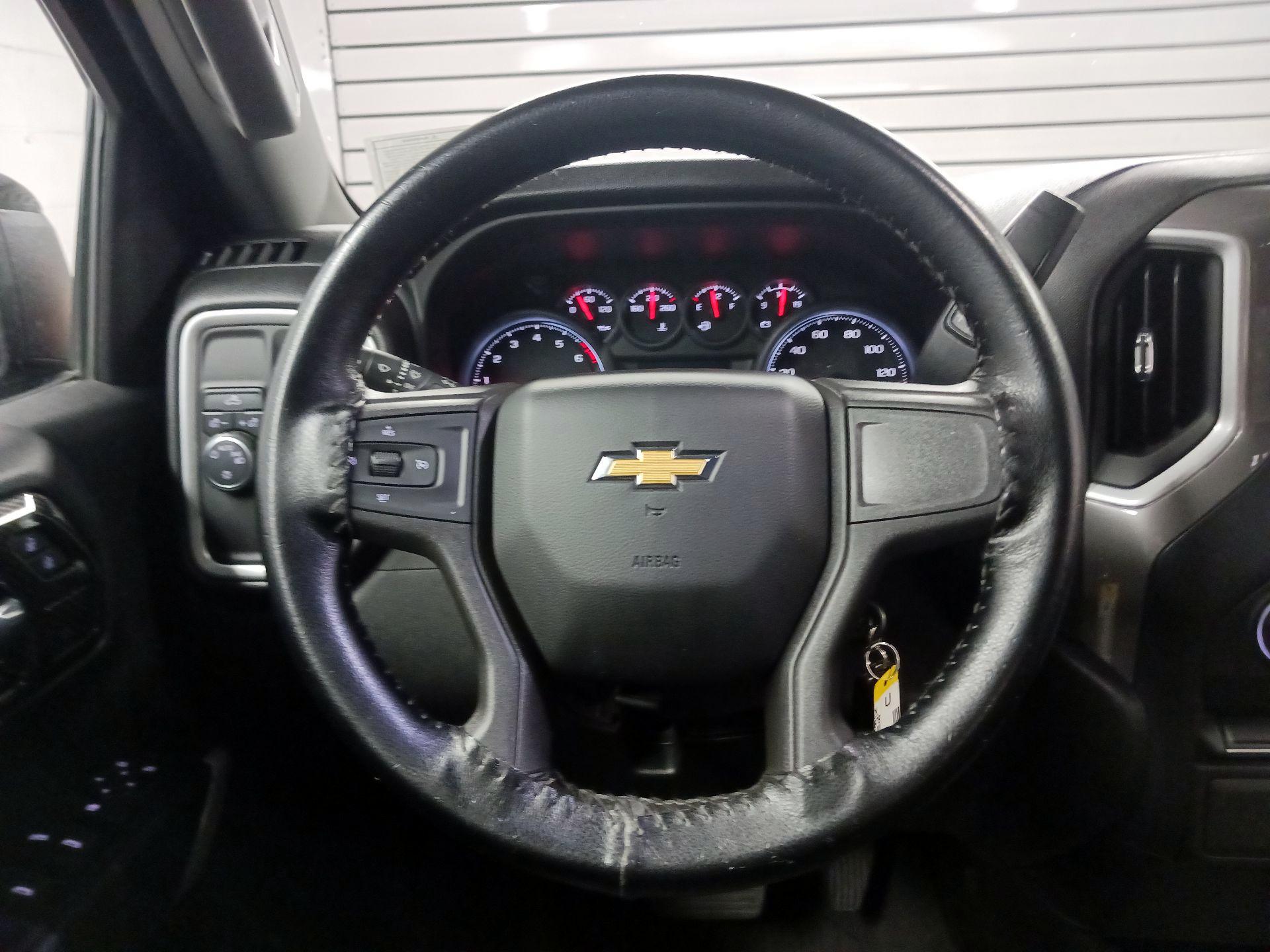 Thumbnail: 2021 Chevrolet Silverado 1500 - 10