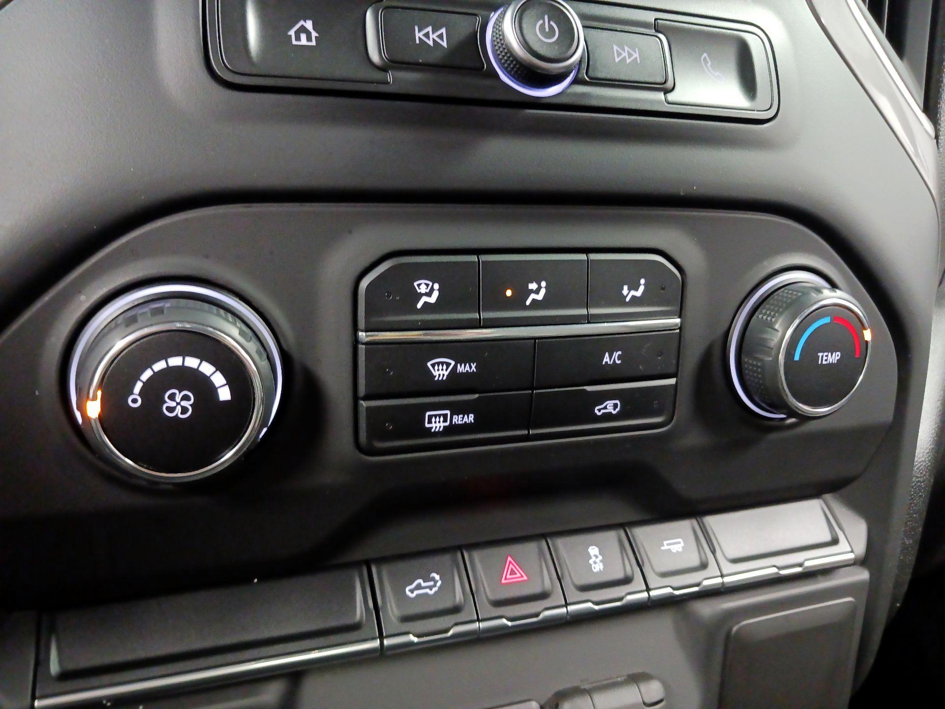 Thumbnail: 2021 Chevrolet Silverado 1500 - 16