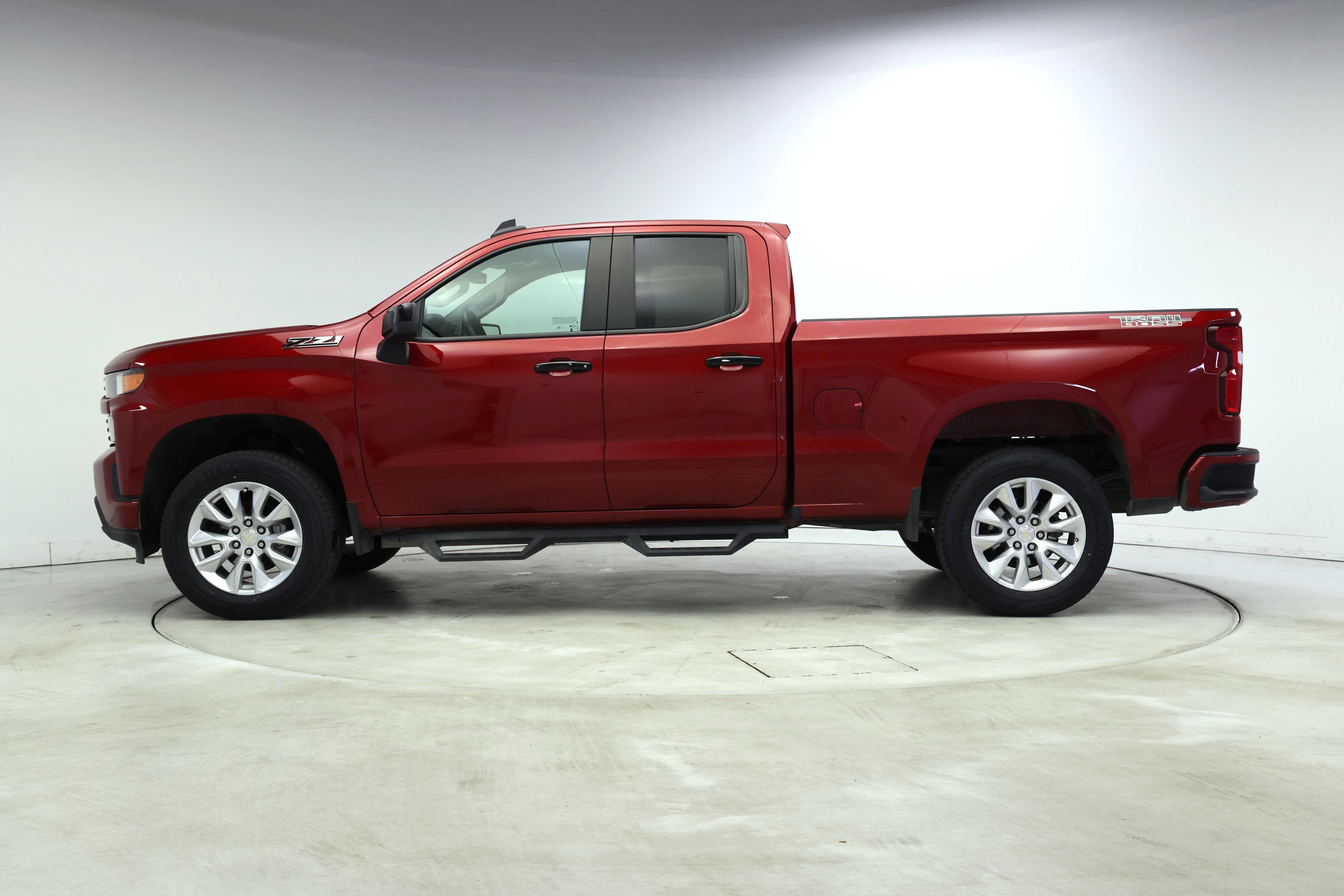 Thumbnail: 2021 Chevrolet Silverado 1500 - 3