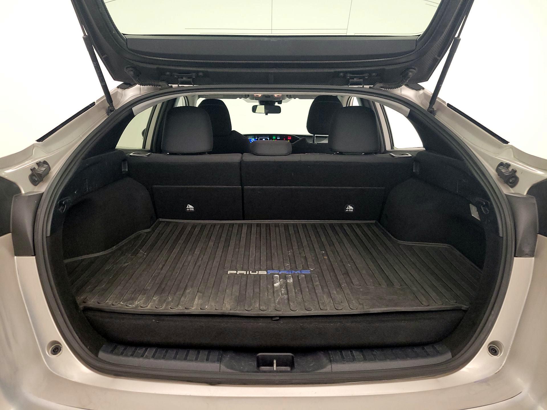 Thumbnail: 2021 Toyota Prius Prime - 20