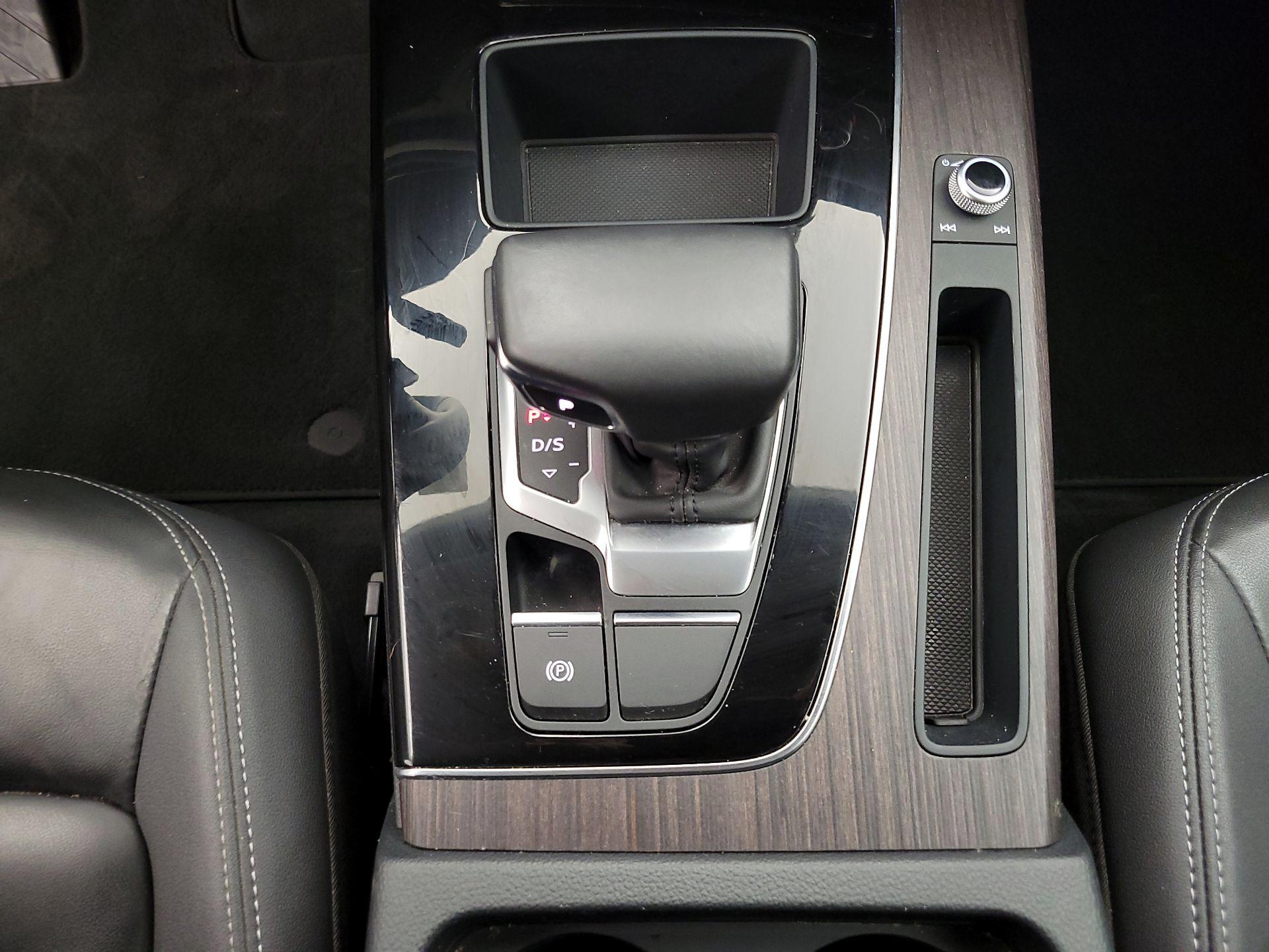 Thumbnail: 2023 Audi Q5 - 17