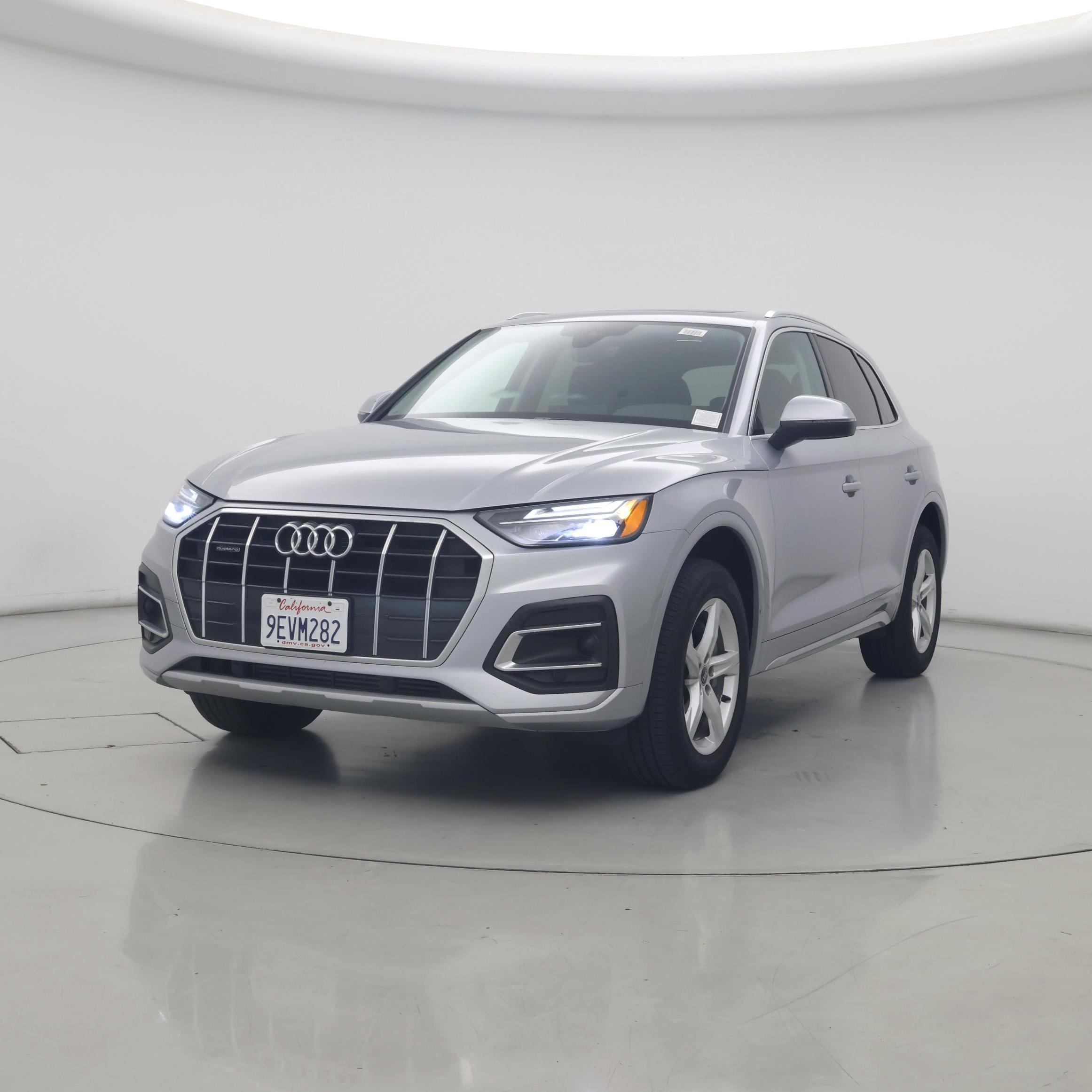 Thumbnail: 2023 Audi Q5 - 4
