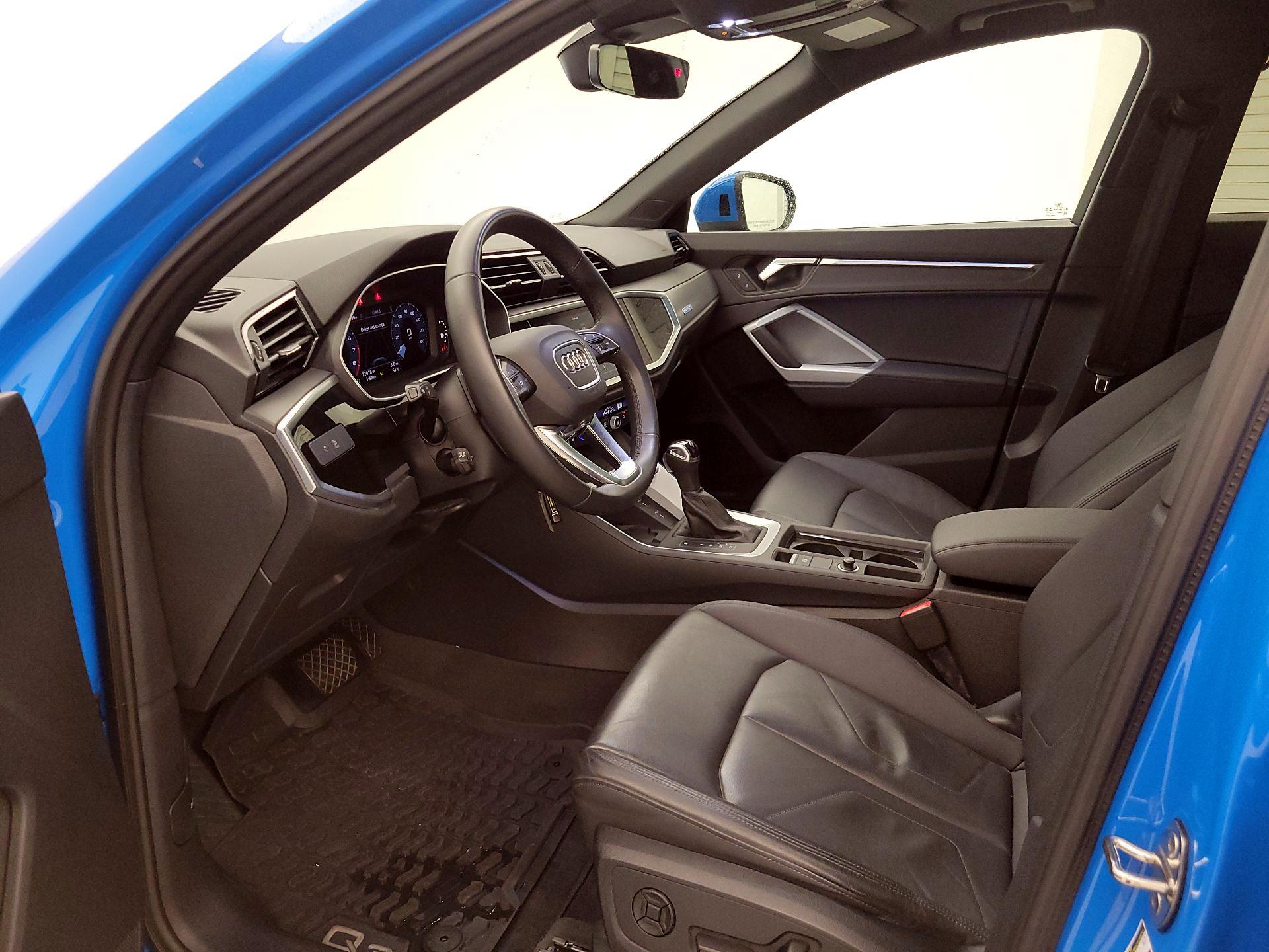 Thumbnail: 2022 Audi Q3 - 11