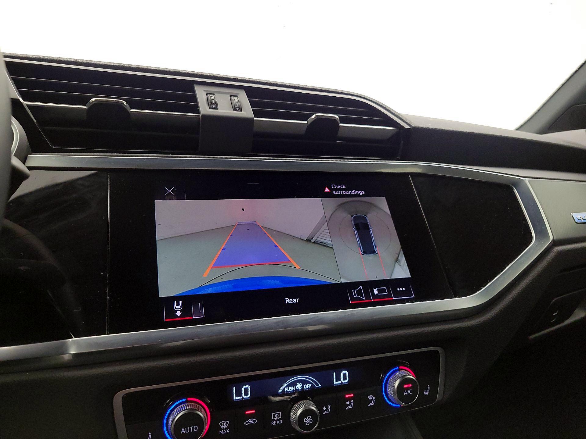 Thumbnail: 2022 Audi Q3 - 14