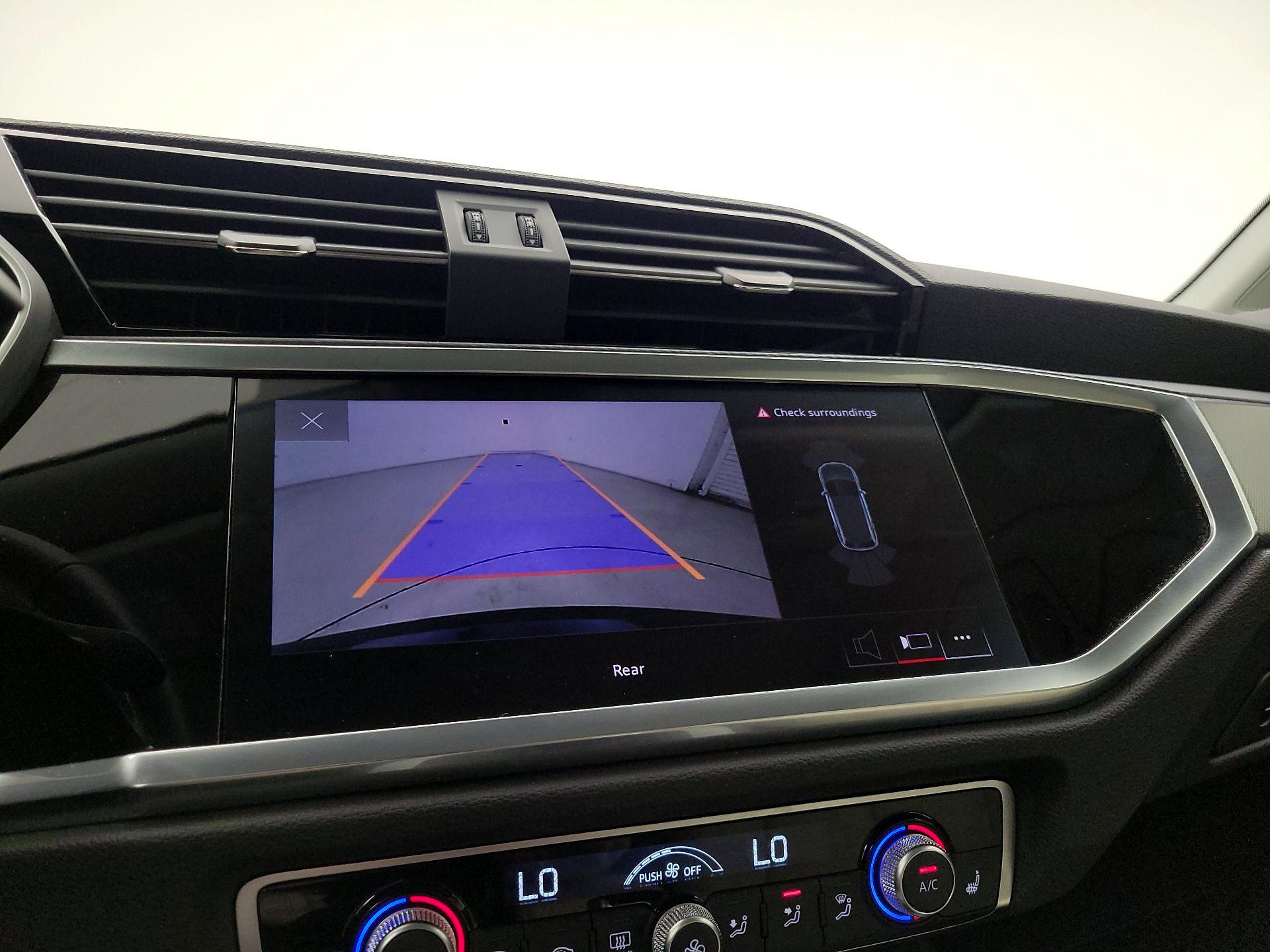 Thumbnail: 2023 Audi Q3 - 14